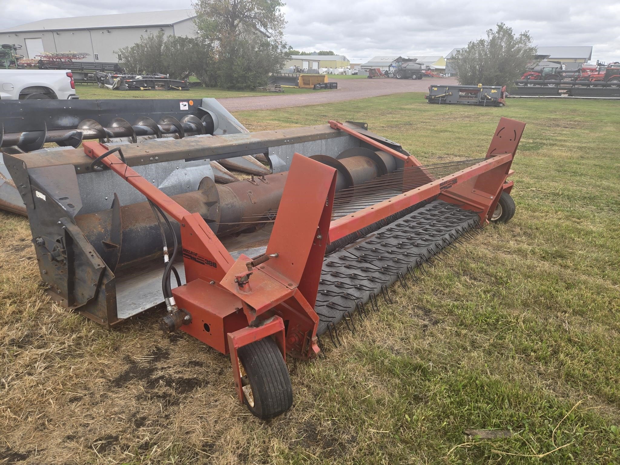 1988 Gleaner 313 Platform