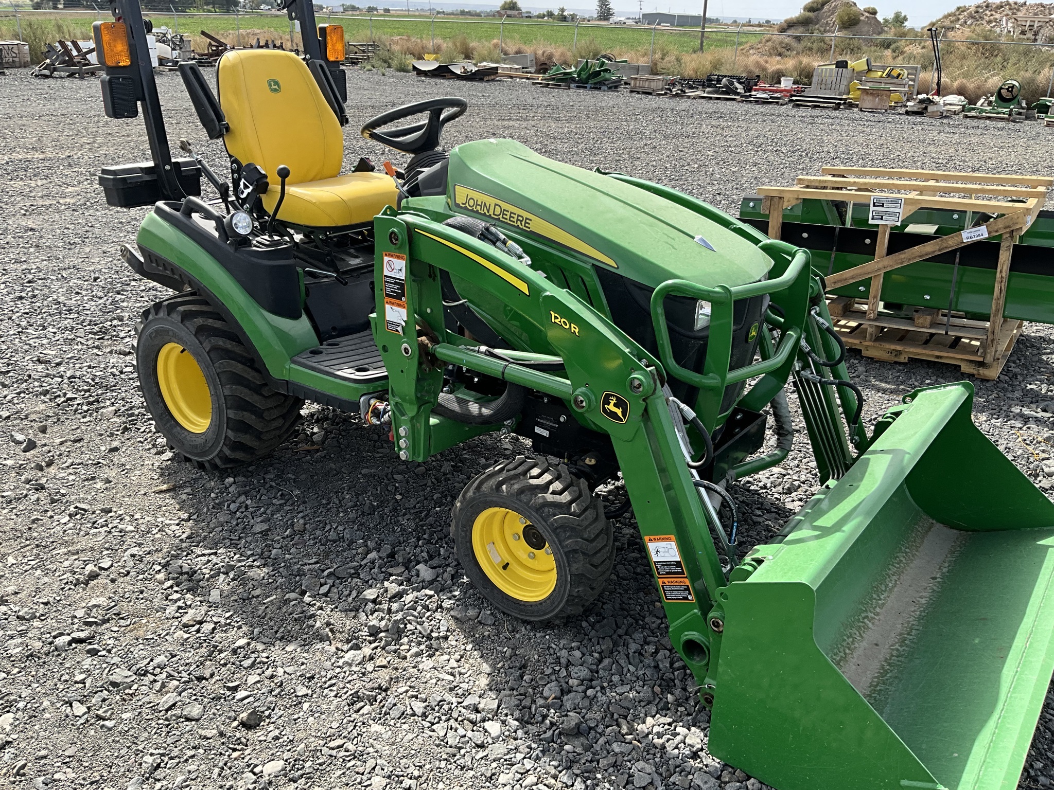 2022 John Deere 1025R Tractor