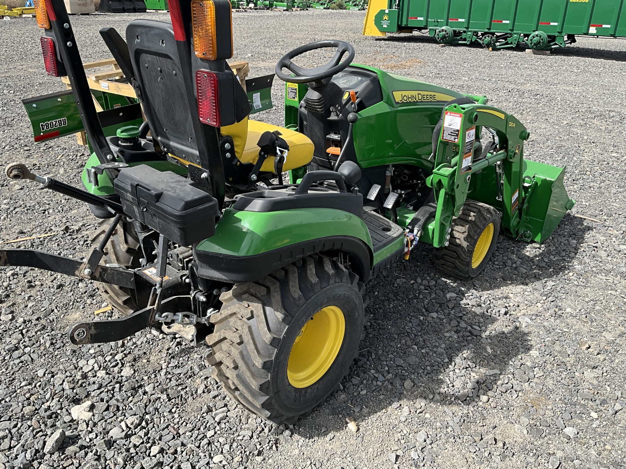 2022 John Deere 1025R Tractor