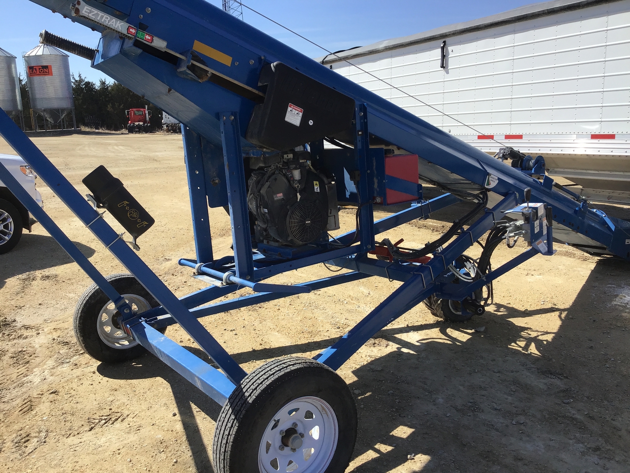 2023 Brandt 1547LP+ Augers and Conveyor