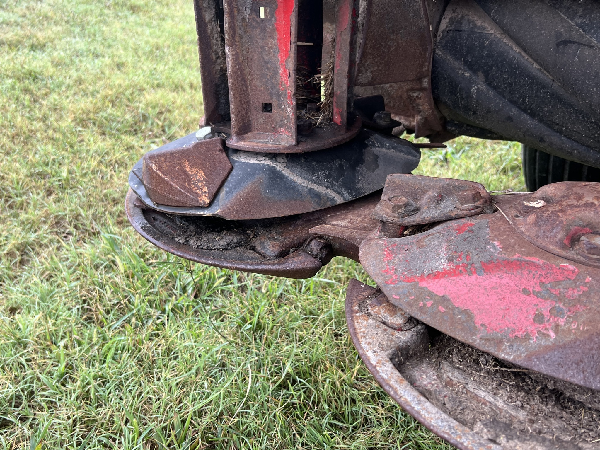 2013 New Holland H7230 Mower Conditioner