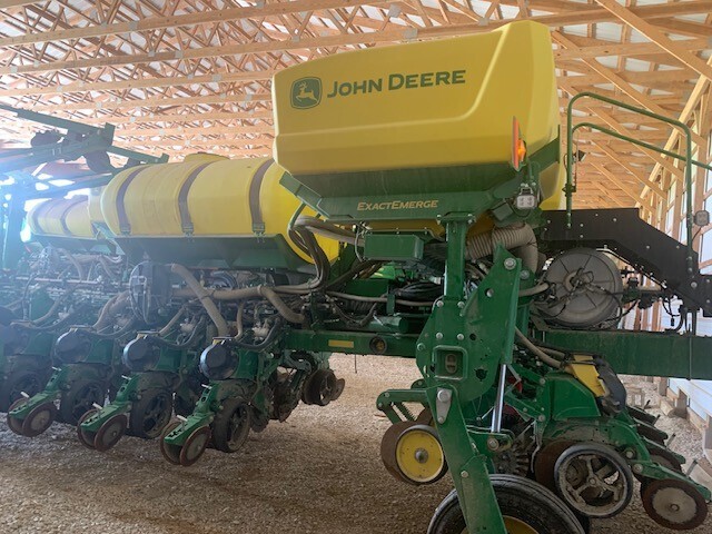 2023 John Deere 1775NT Planter