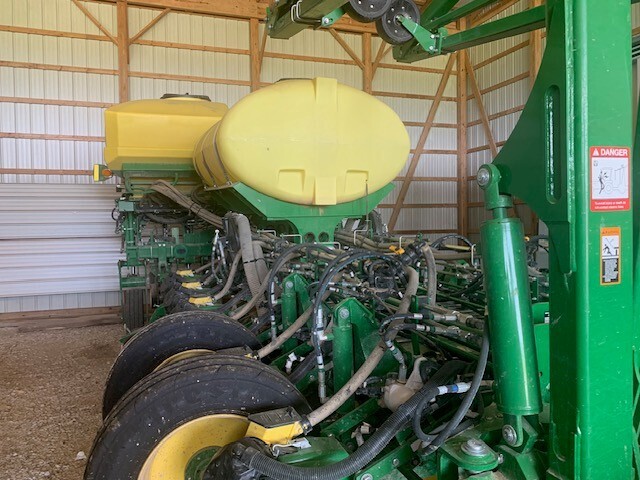2023 John Deere 1775NT Planter