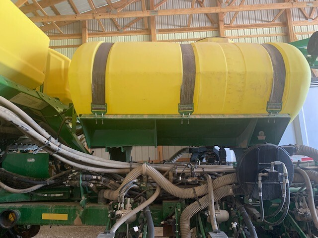 2023 John Deere 1775NT Planter