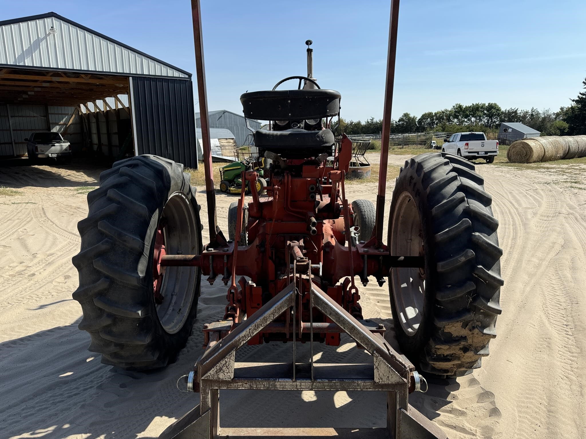 1965 International Harvester 706 Tractor