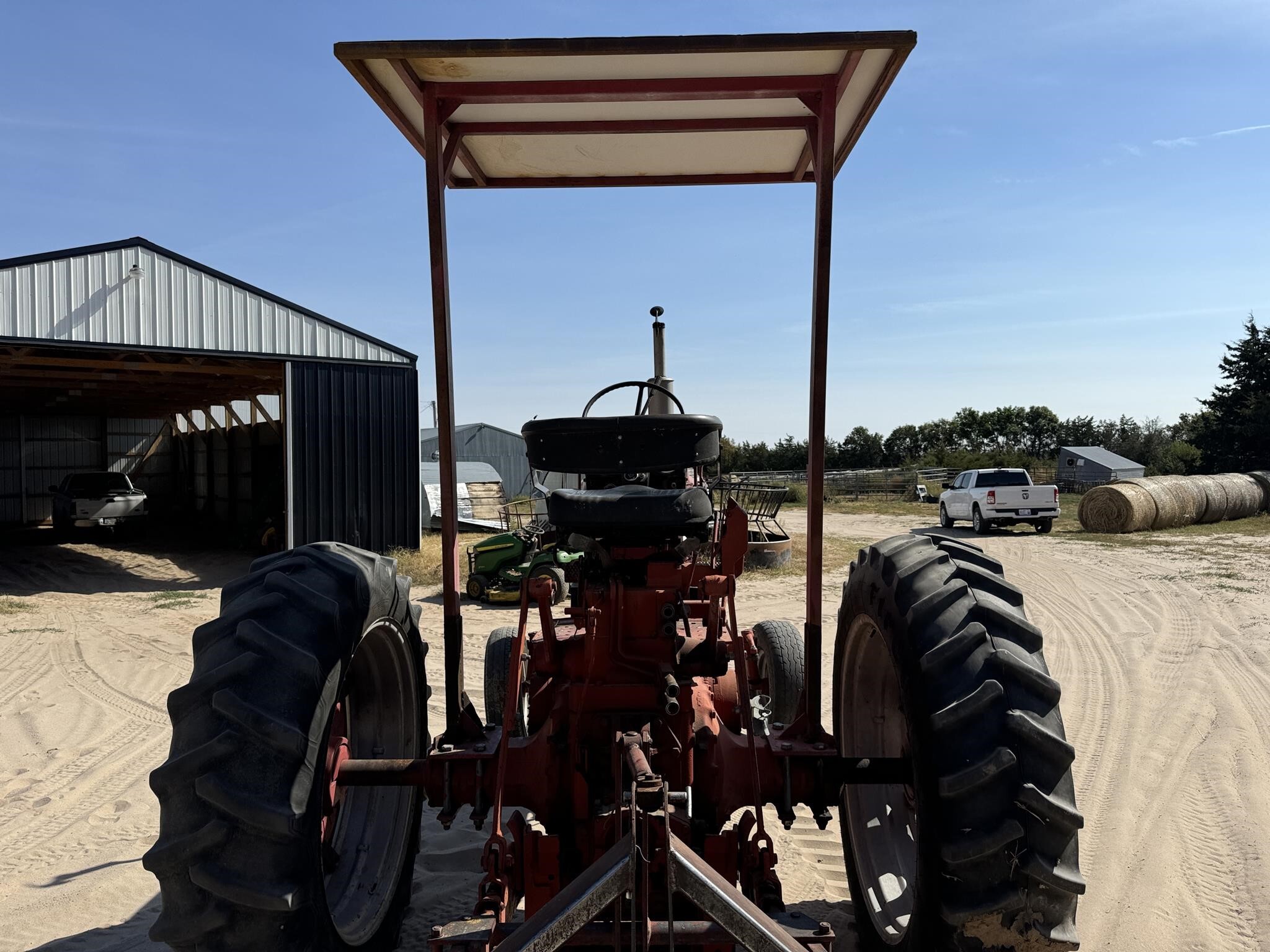 1965 International Harvester 706 Tractor