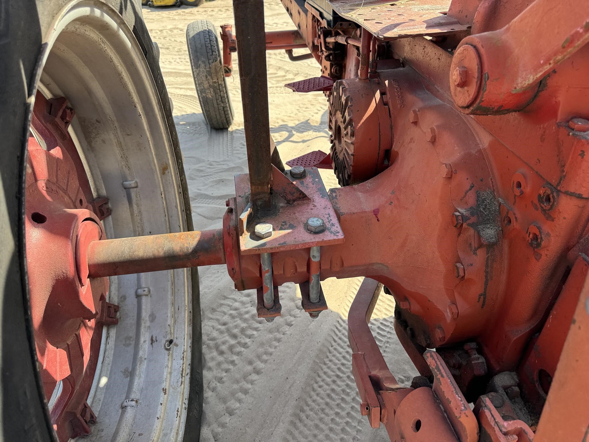 1965 International Harvester 706 Tractor