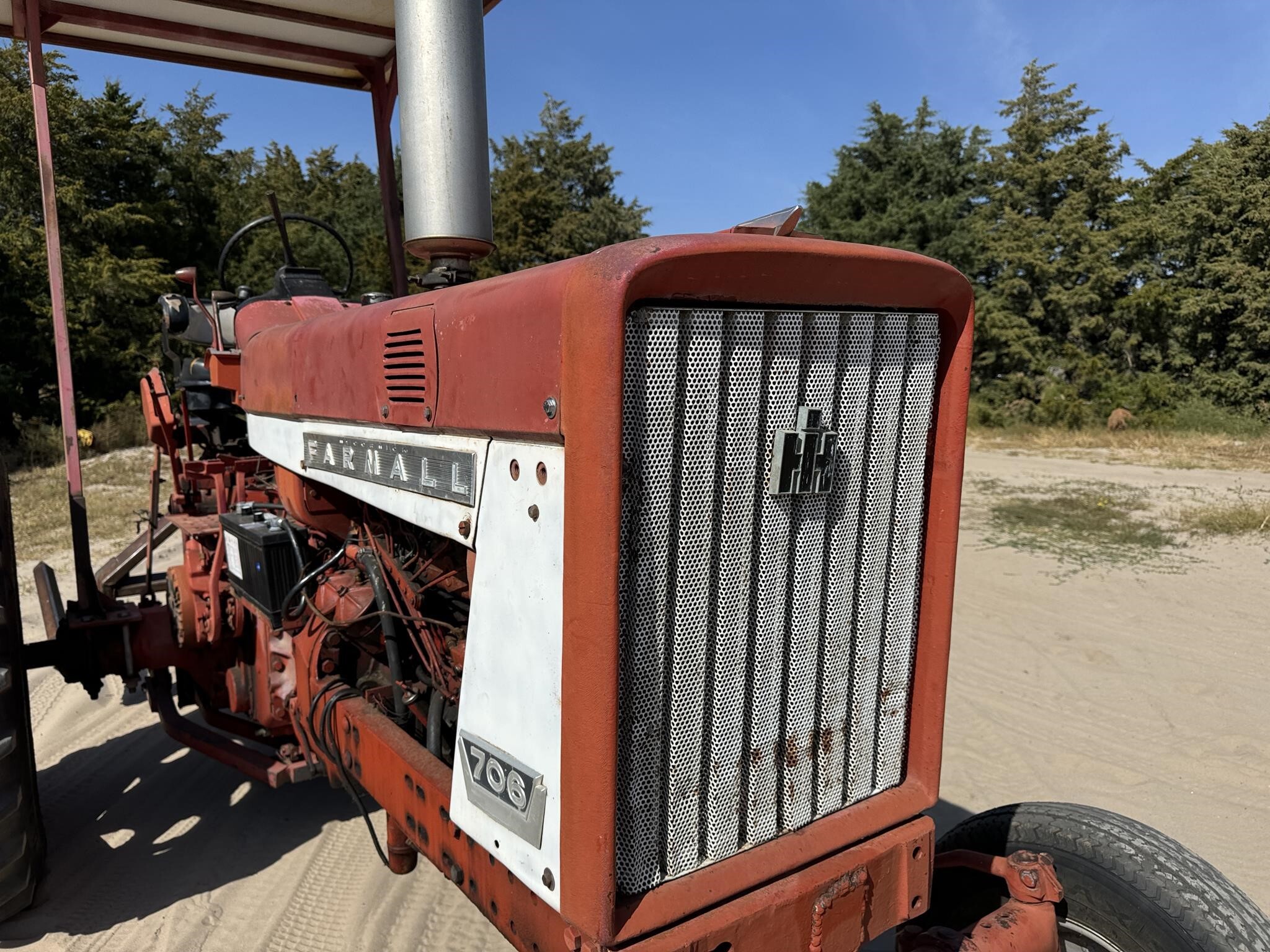 1965 International Harvester 706 Tractor