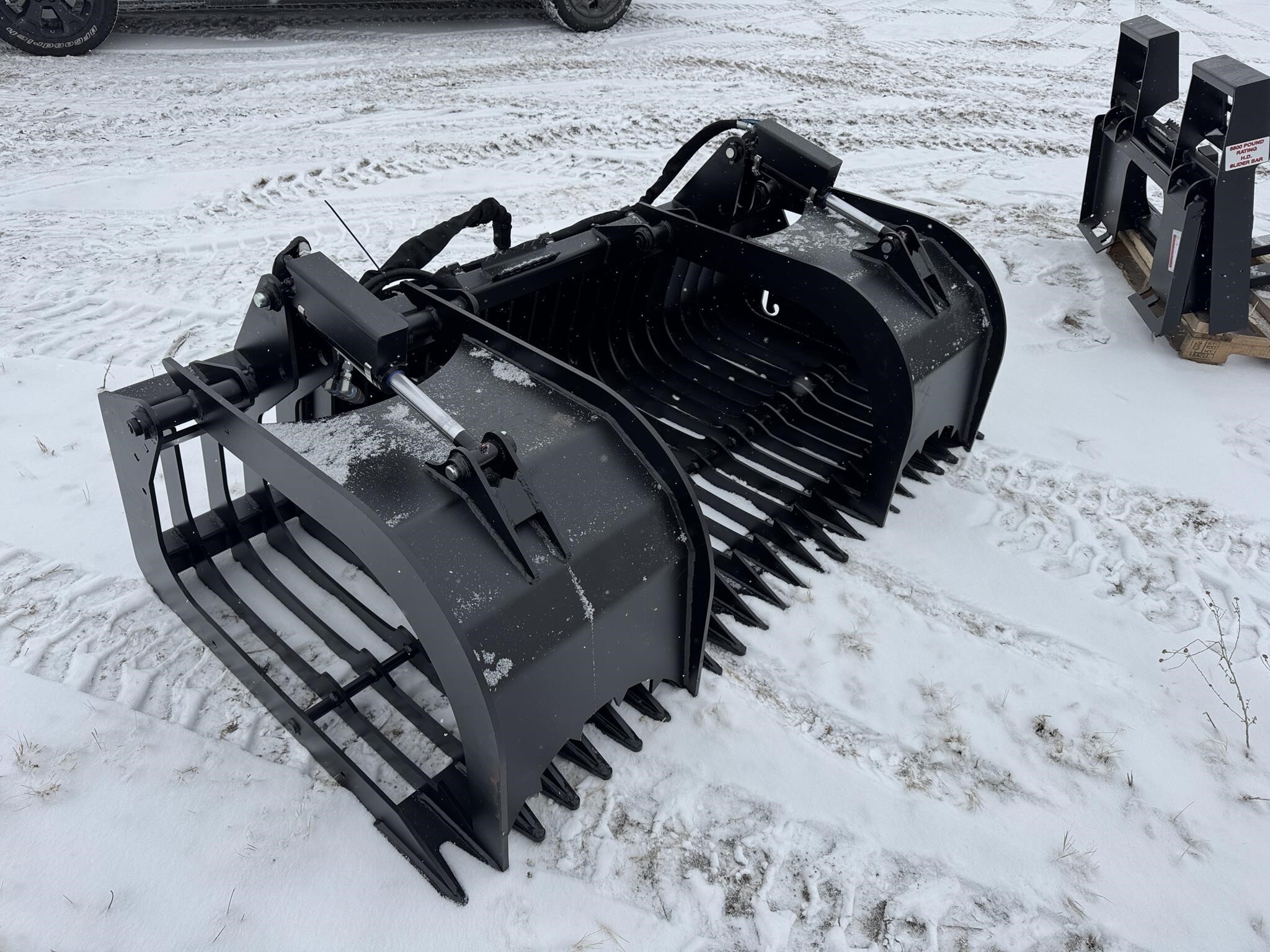 2025 Jenkins Skeleton Grapple Loader and Skid Steer Attachment - $3,200 ...