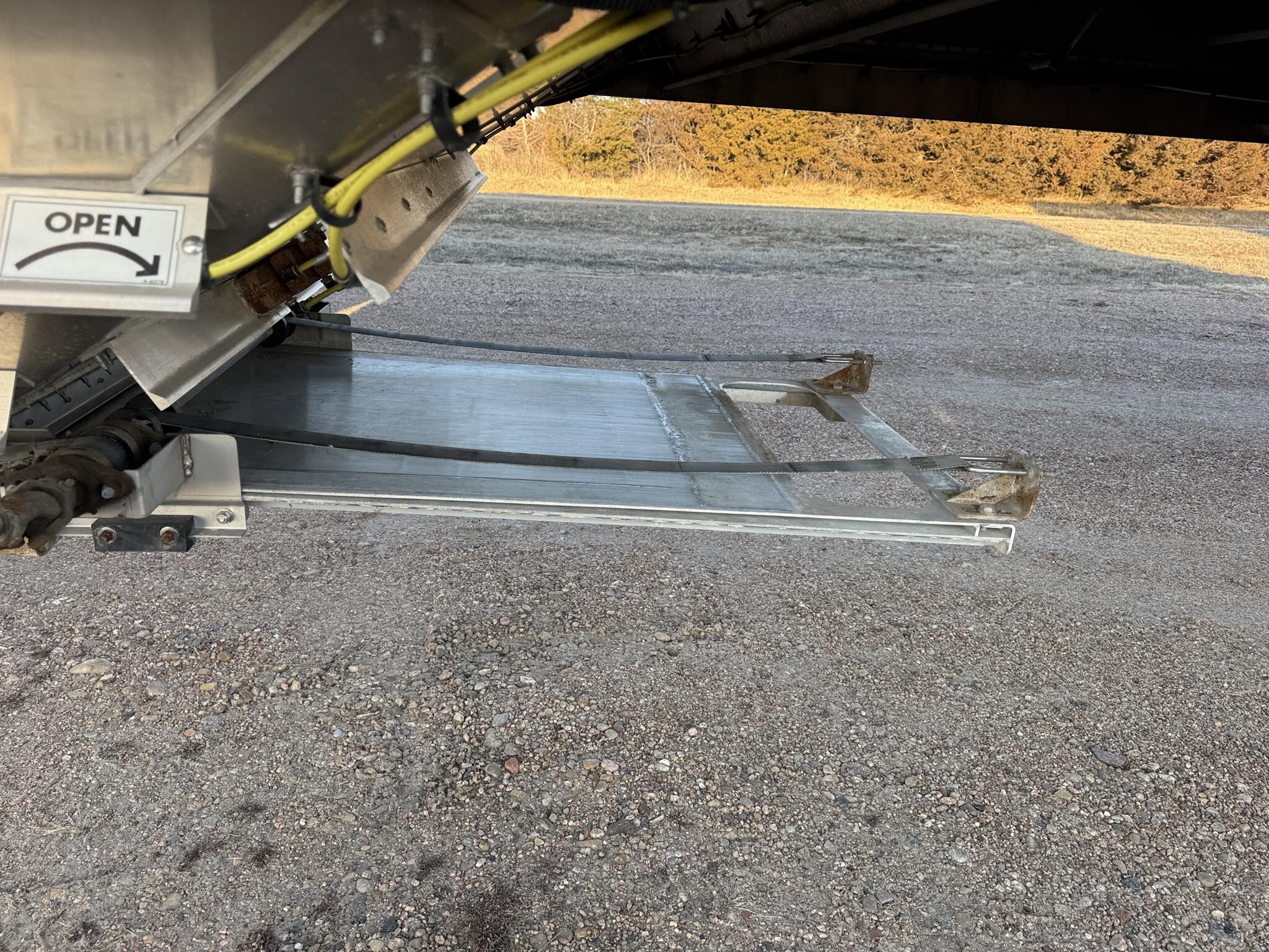 2020 Wilson Commander Grain Trailer