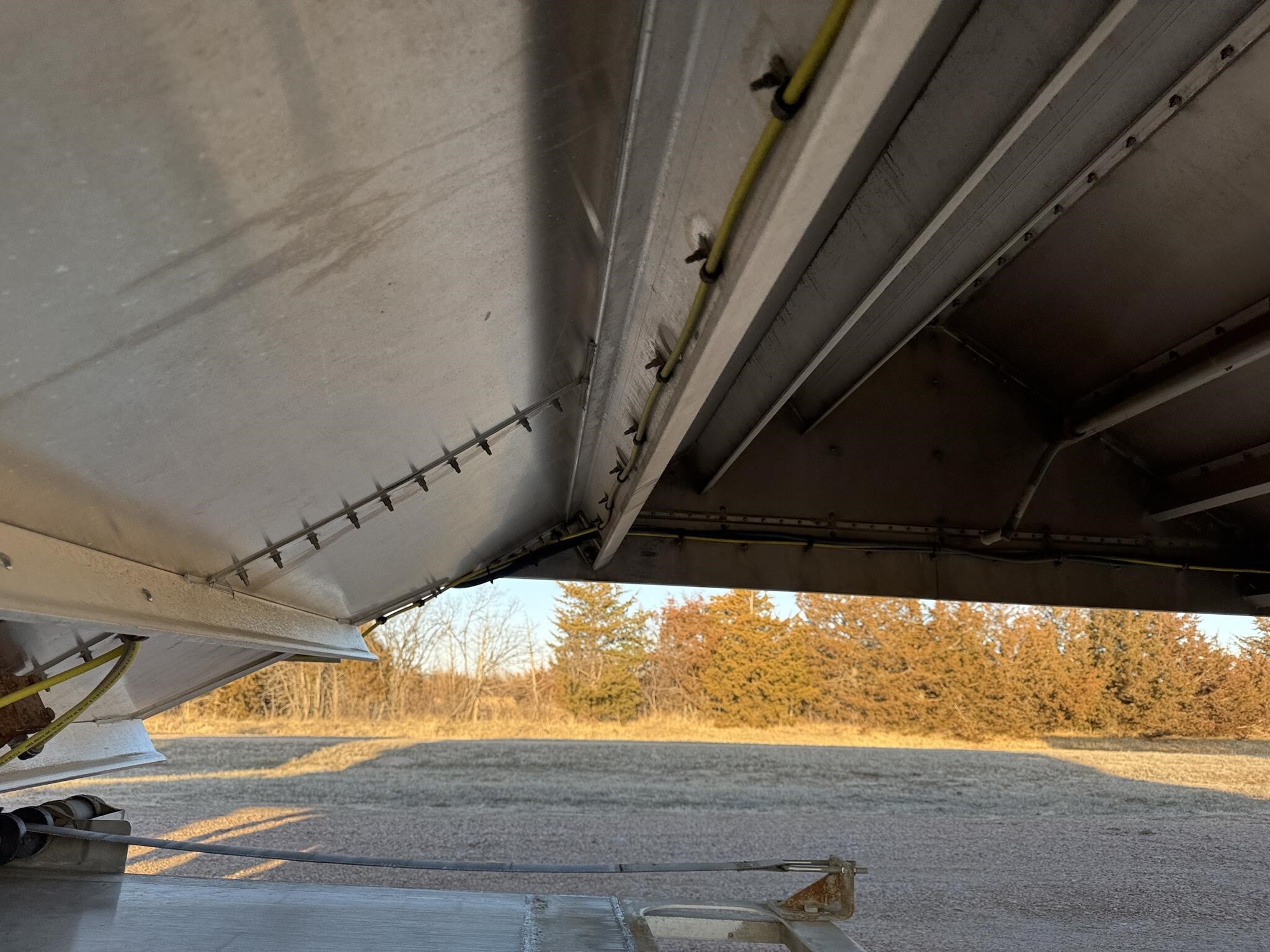 2020 Wilson Commander Grain Trailer