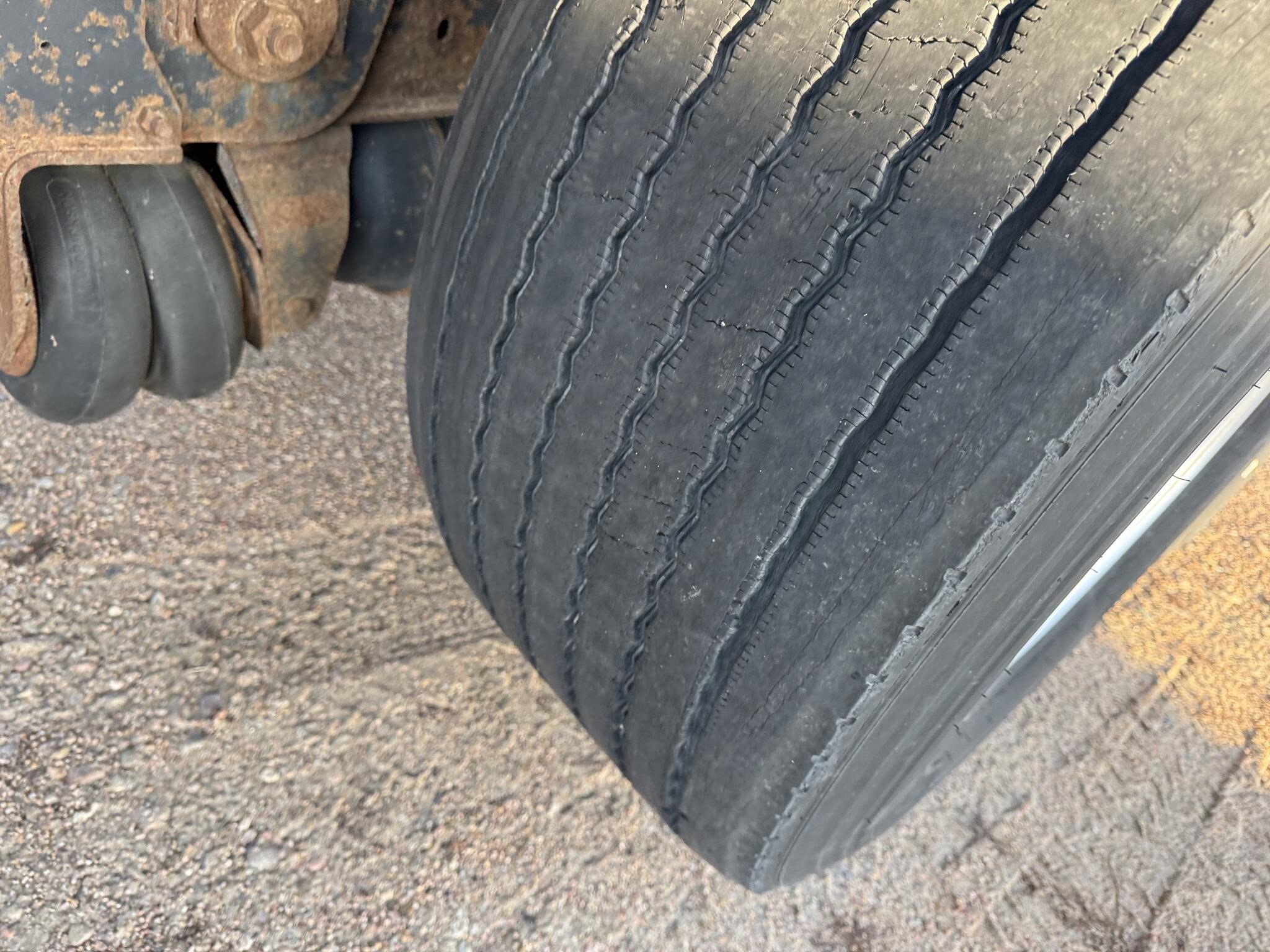 2020 Wilson Commander Grain Trailer