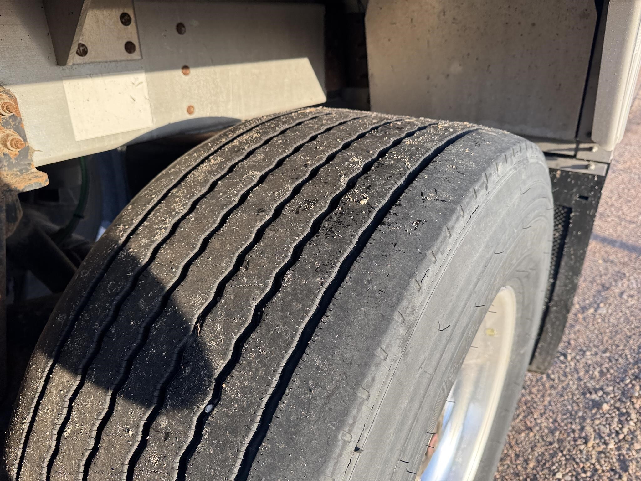 2020 Wilson Commander Grain Trailer