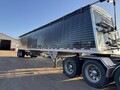 2020 Wilson Commander Grain Trailer