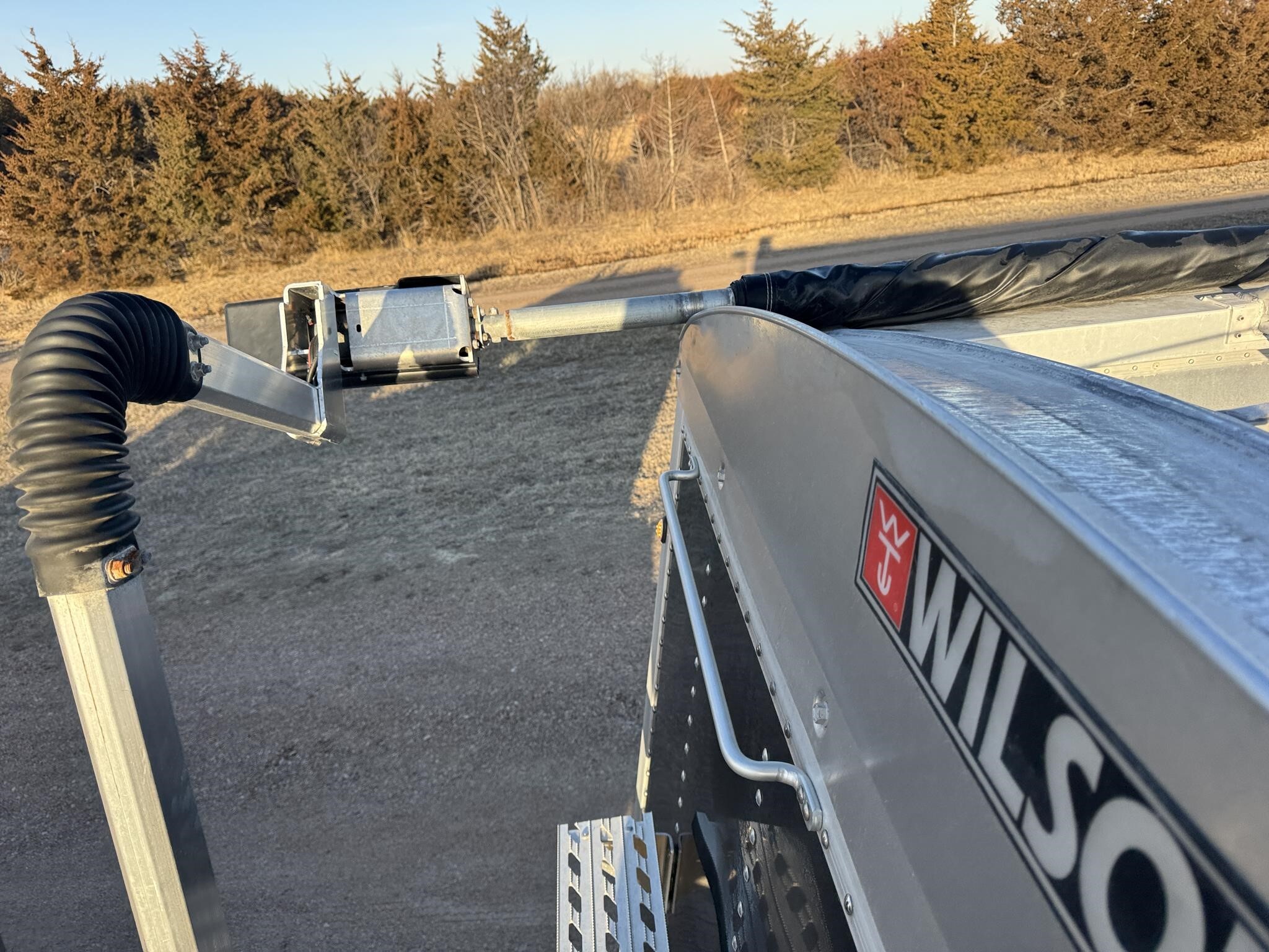 2020 Wilson Commander Grain Trailer