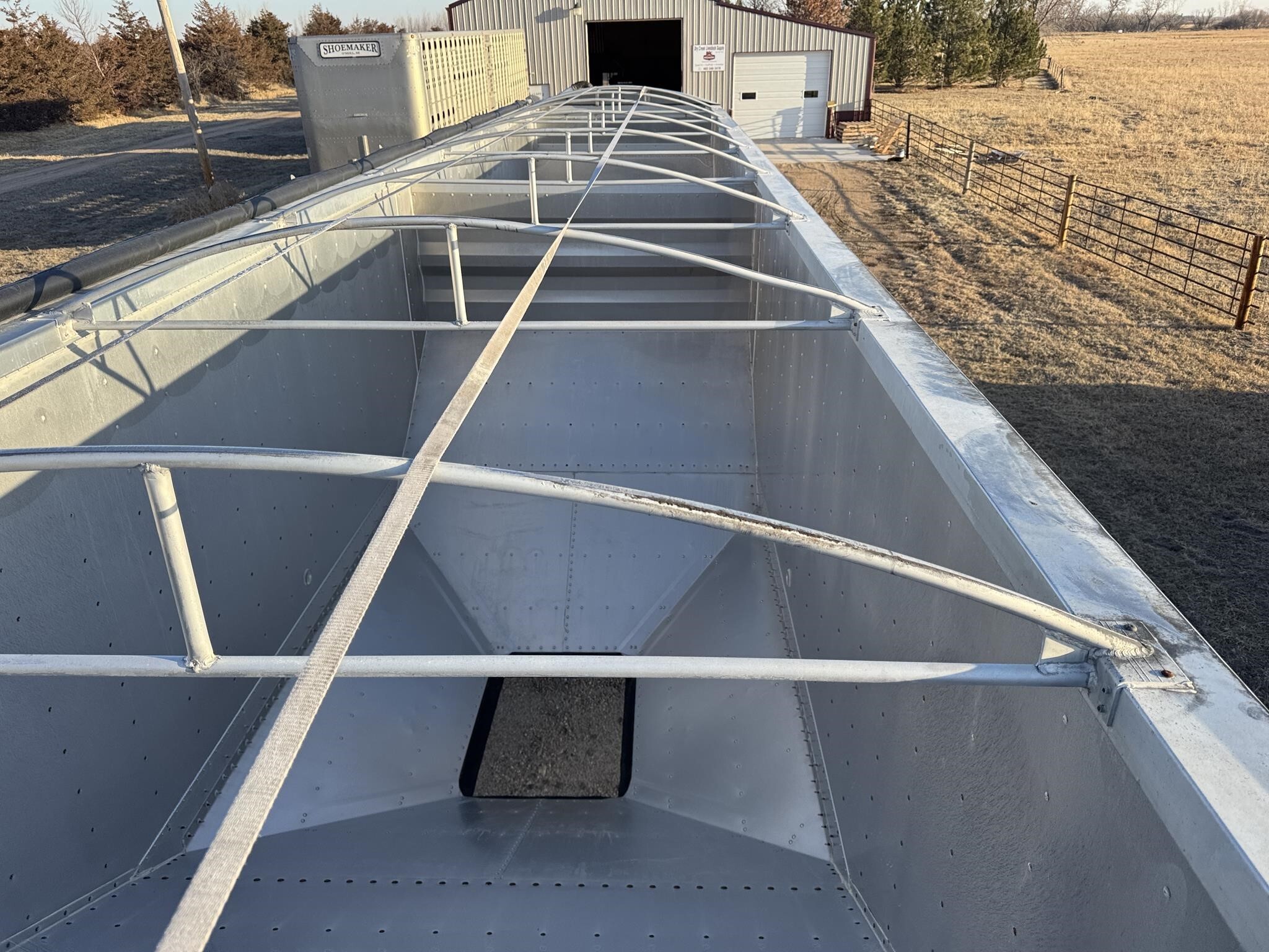 2020 Wilson Commander Grain Trailer
