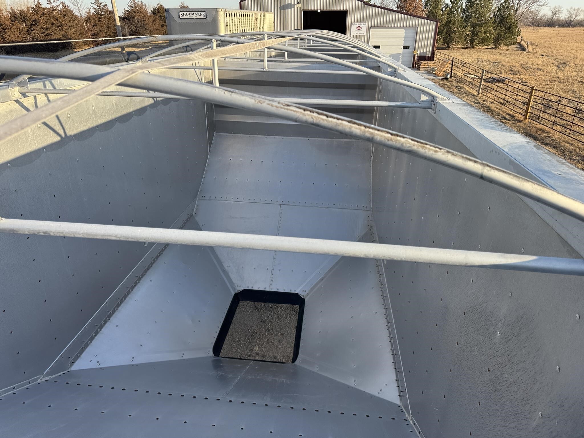 2020 Wilson Commander Grain Trailer