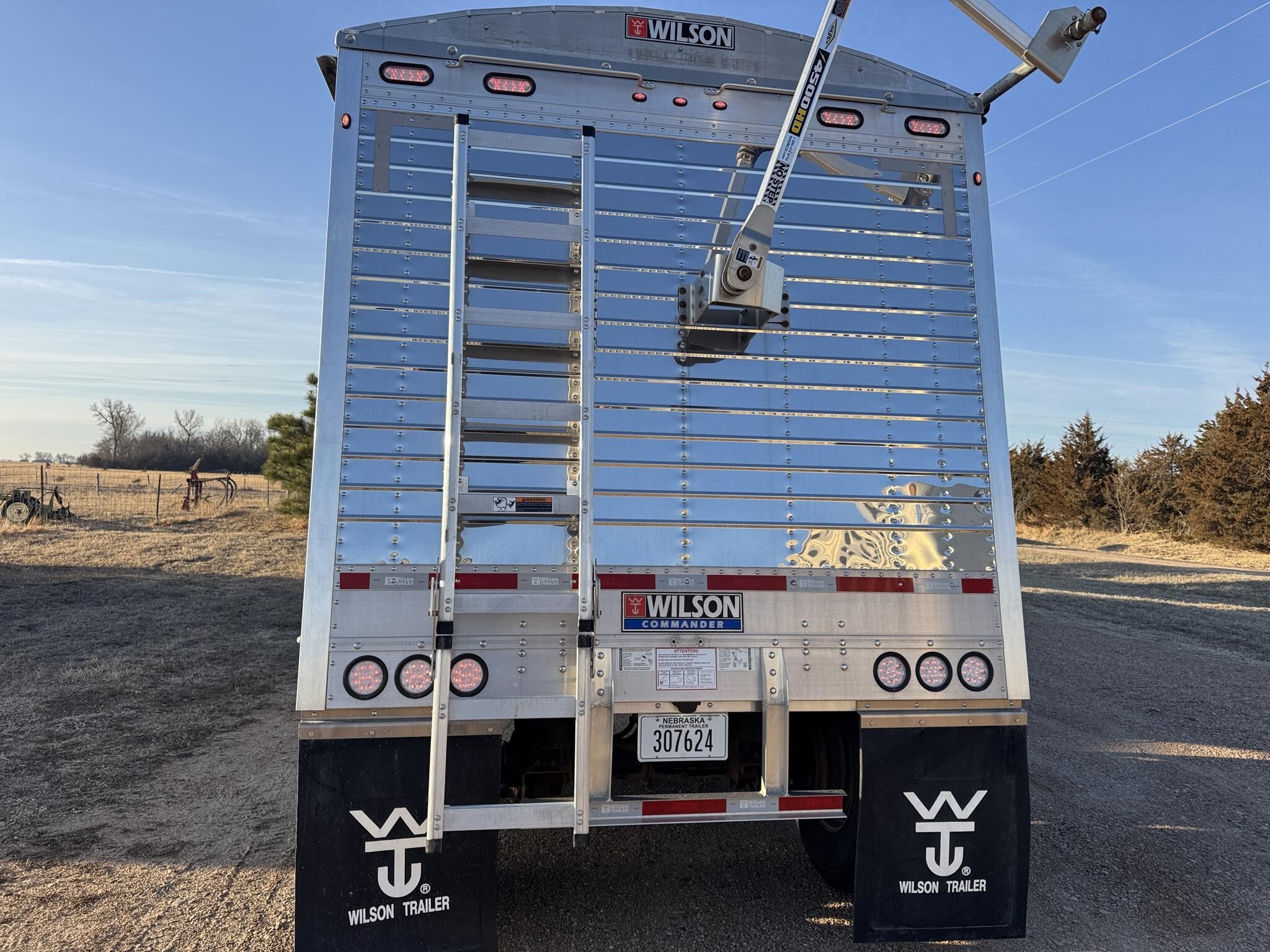 2020 Wilson Commander Grain Trailer