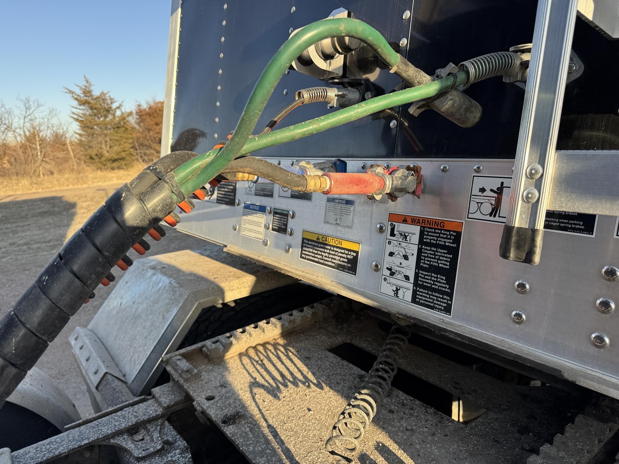 2020 Wilson Commander Grain Trailer