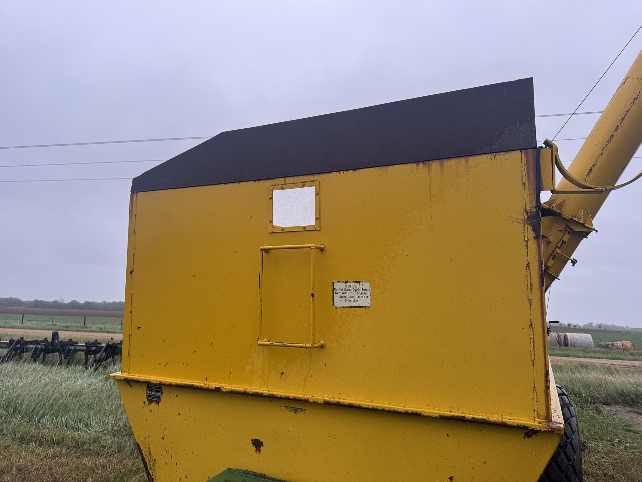 Big 12 12K Grain Cart - $995 | Machinery Pete