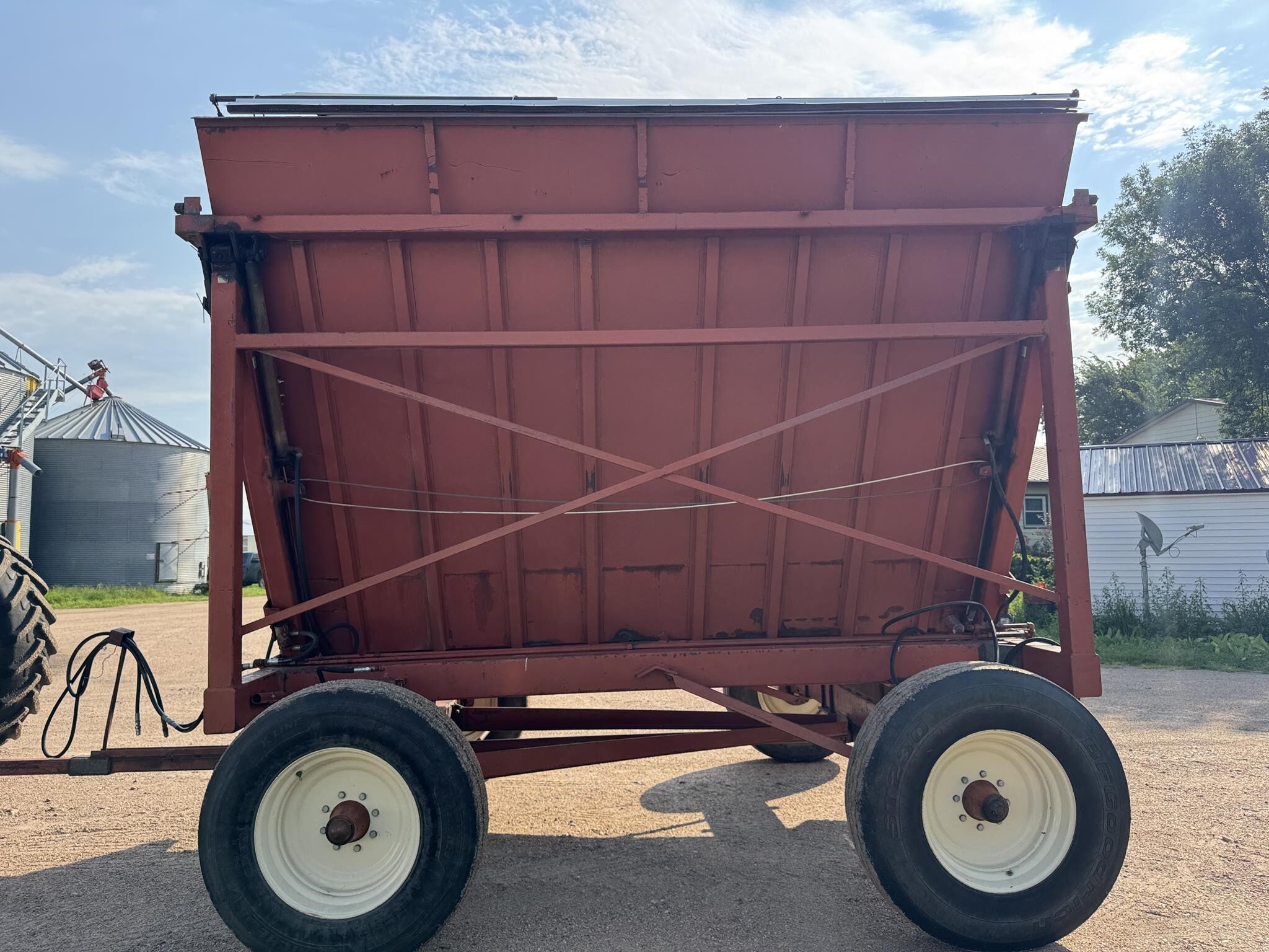  Richardton 700 Forage Wagon