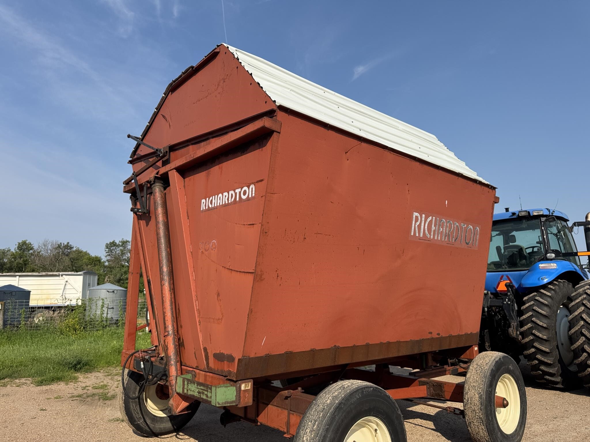  Richardton 700 Forage Wagon