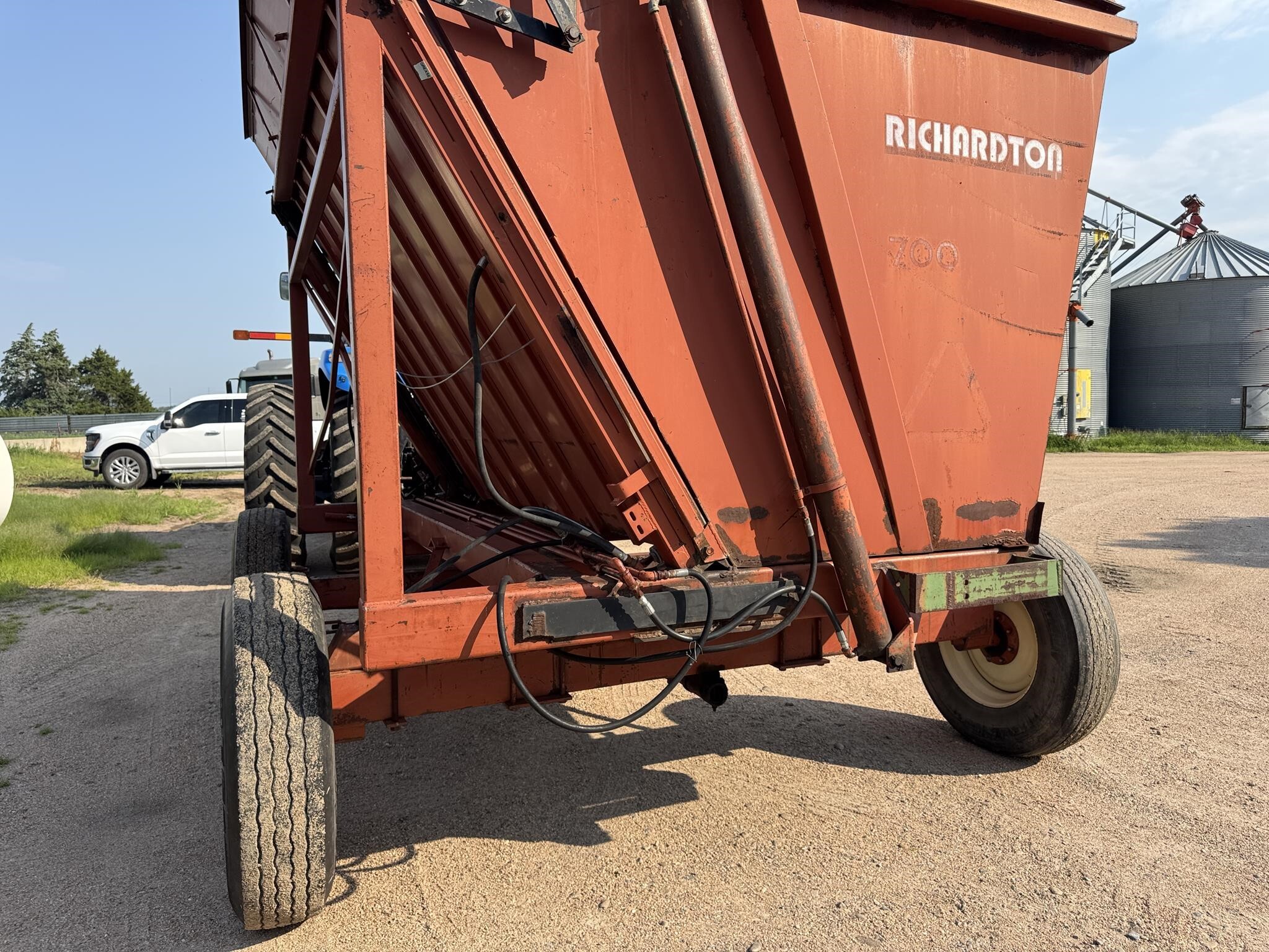  Richardton 700 Forage Wagon