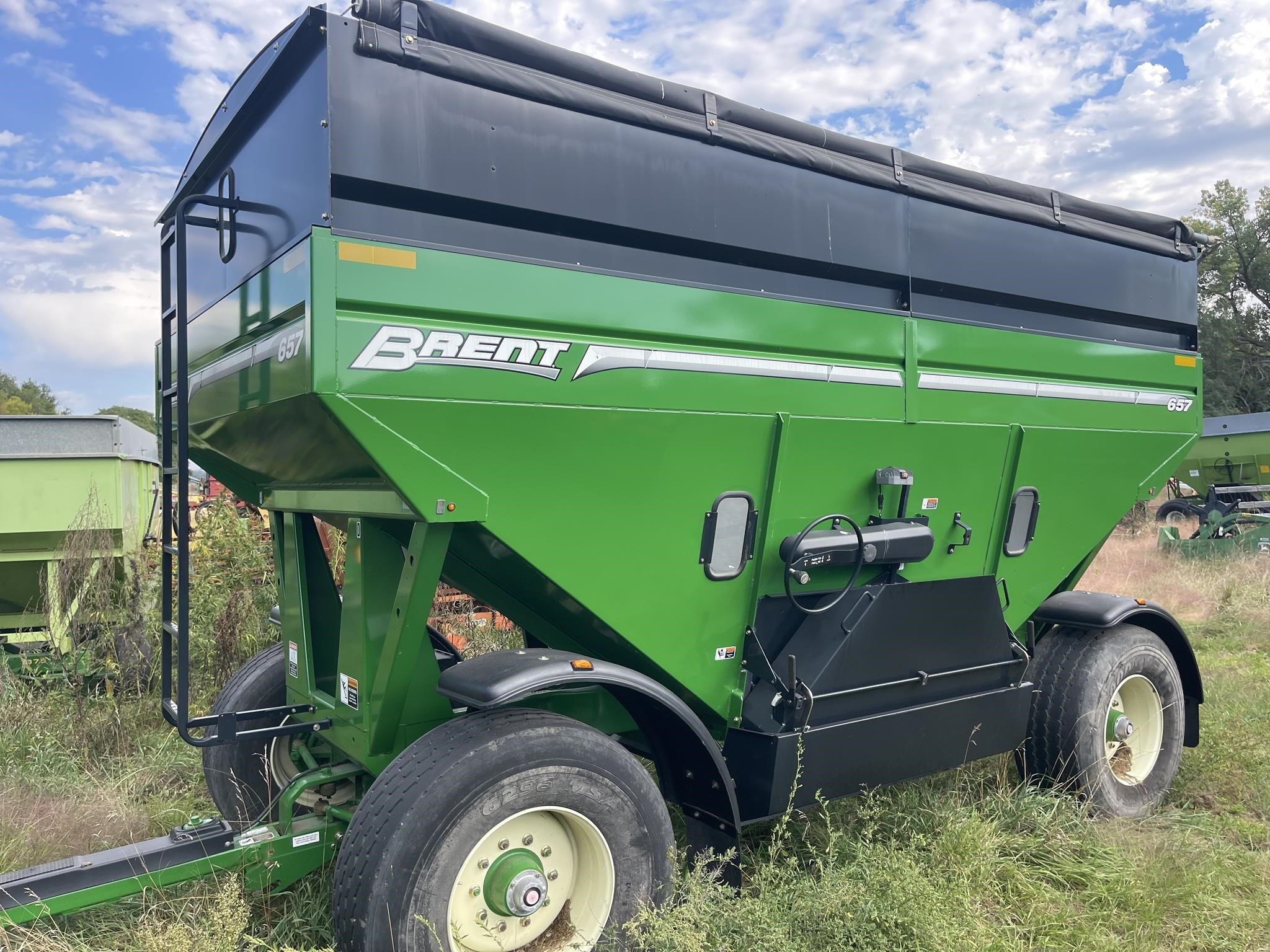  Brent 657 Gravity Wagon