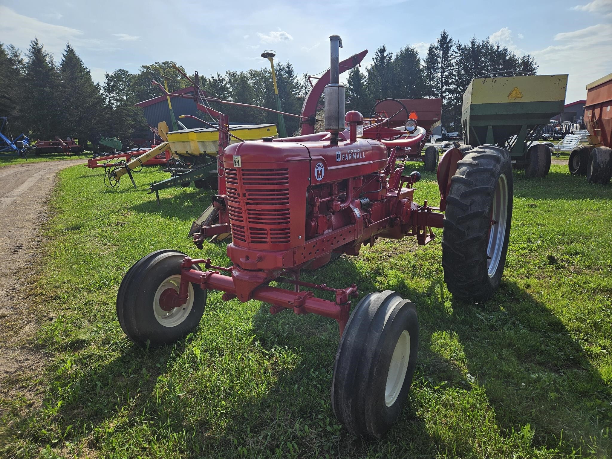 1953 International Super M Tractor