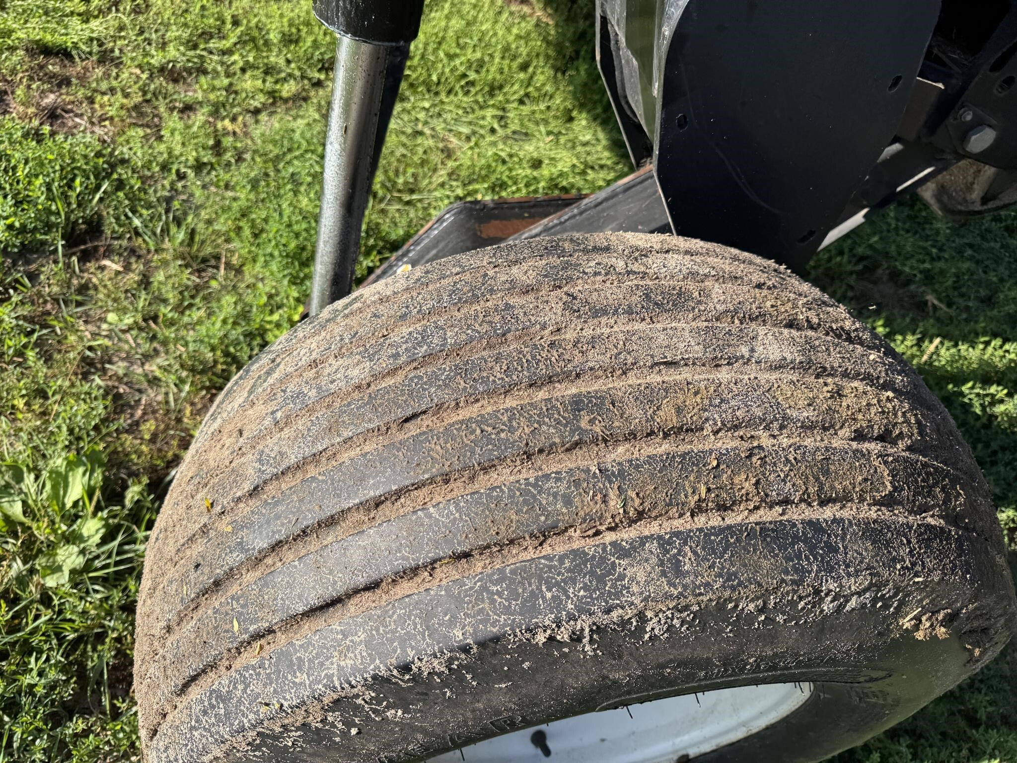 2010 MacDon A30-D Mower Conditioner