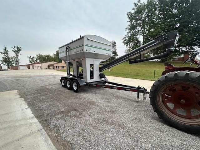 2024 Parker 3620 Seed Tender