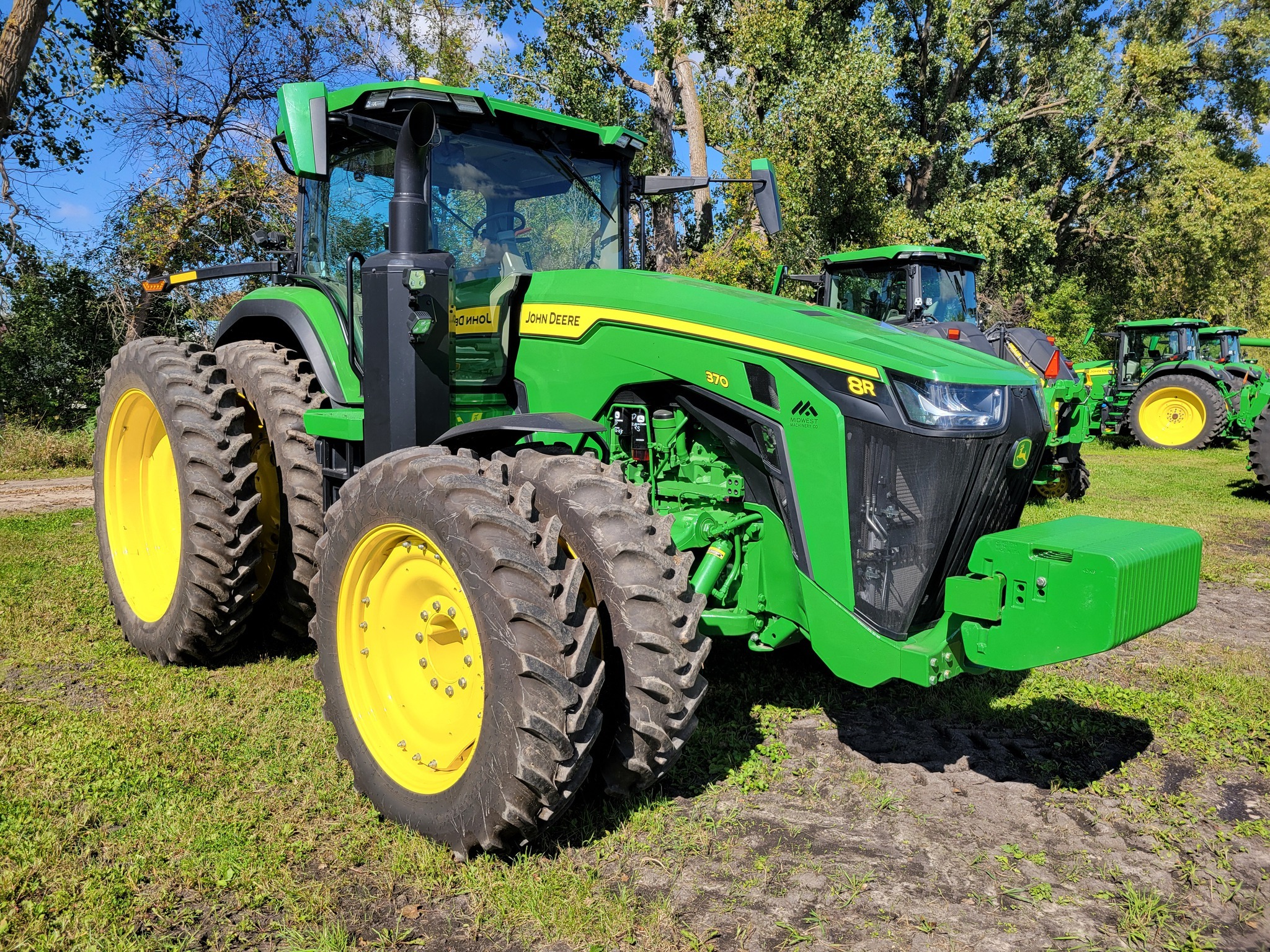 2024 John Deere 8R 370 Tractor