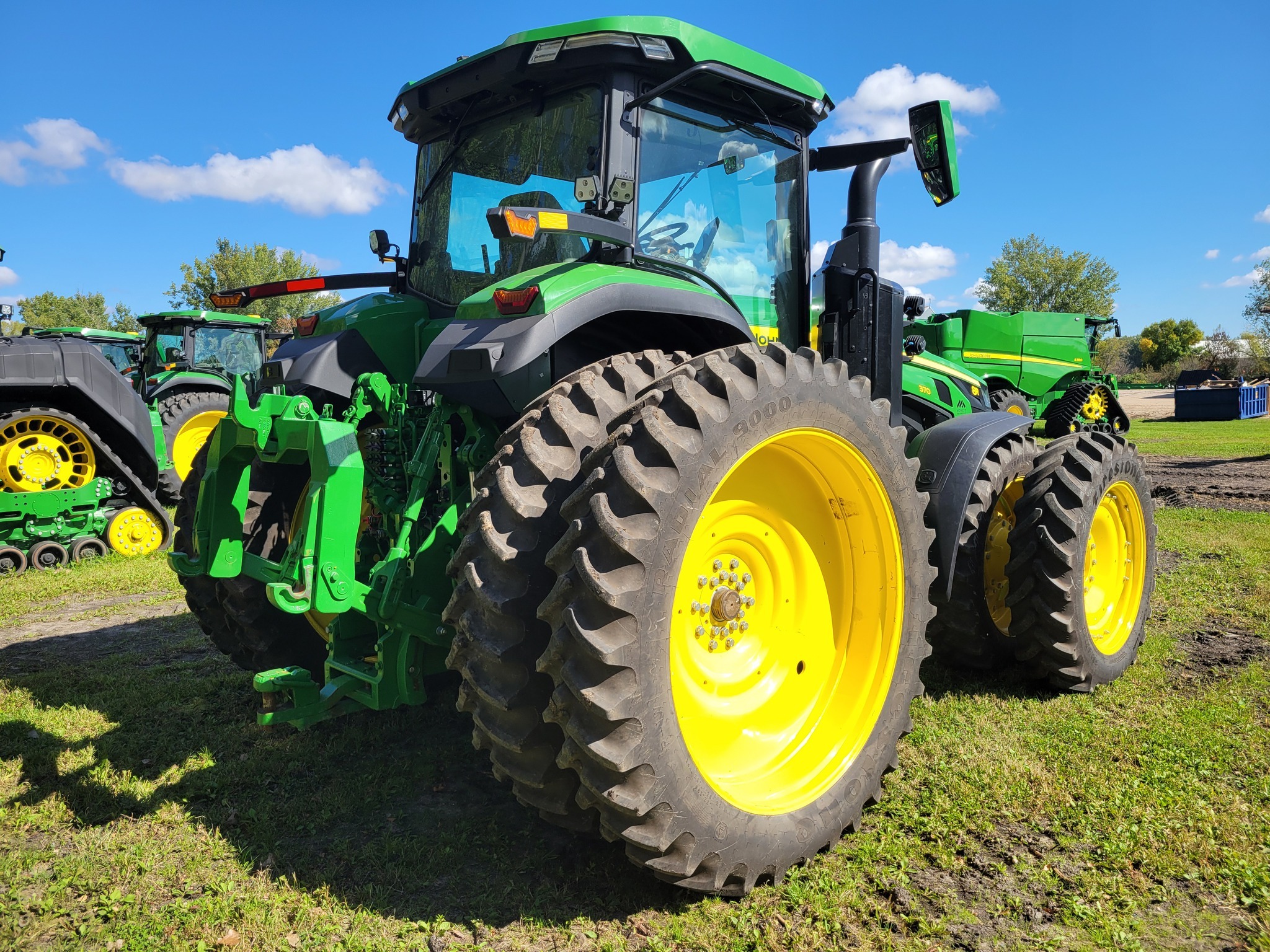 2024 John Deere 8R 370 Tractor