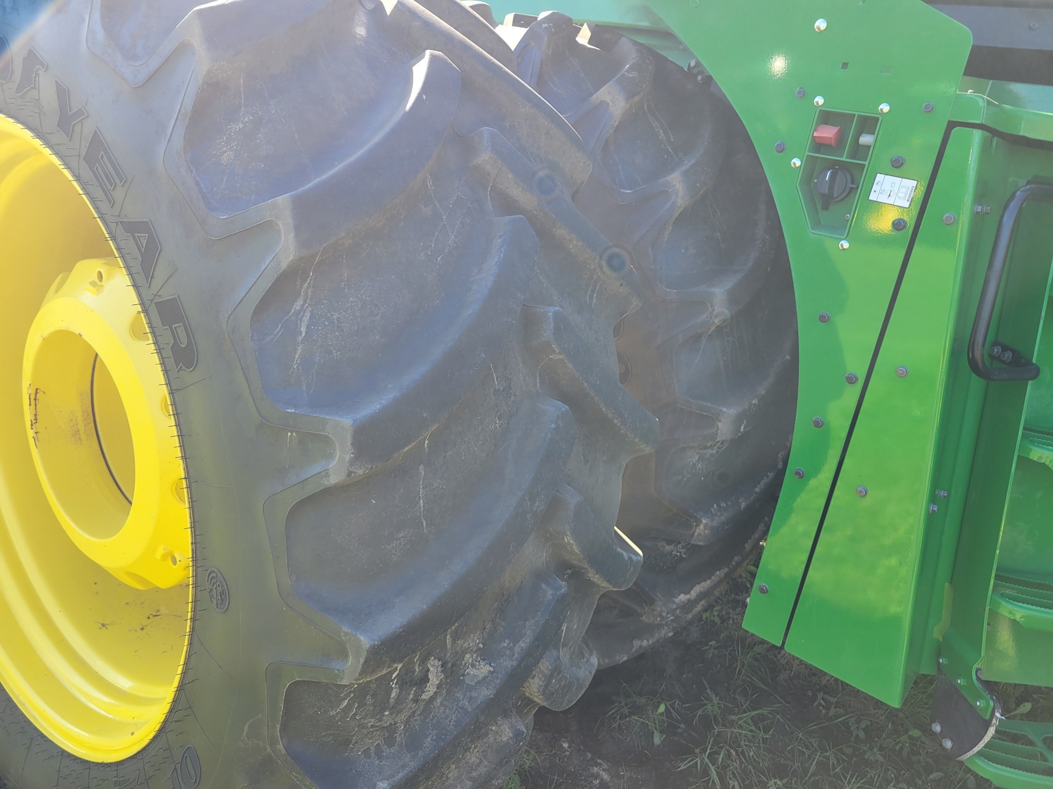 2024 John Deere 9R 640 Tractor