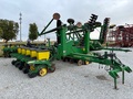 1994 John Deere 7200 Planter