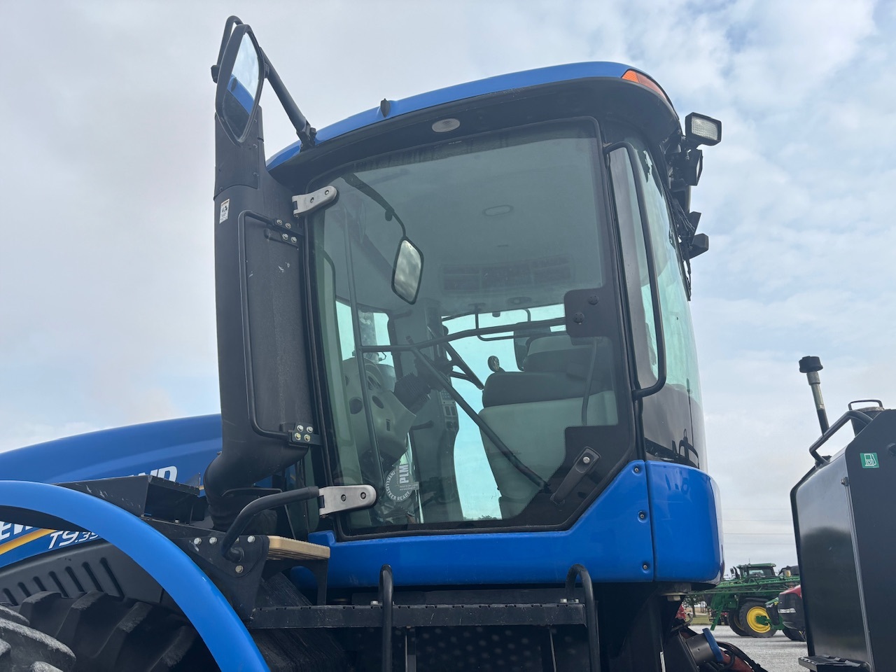 2014 New Holland T9.390 Tractor