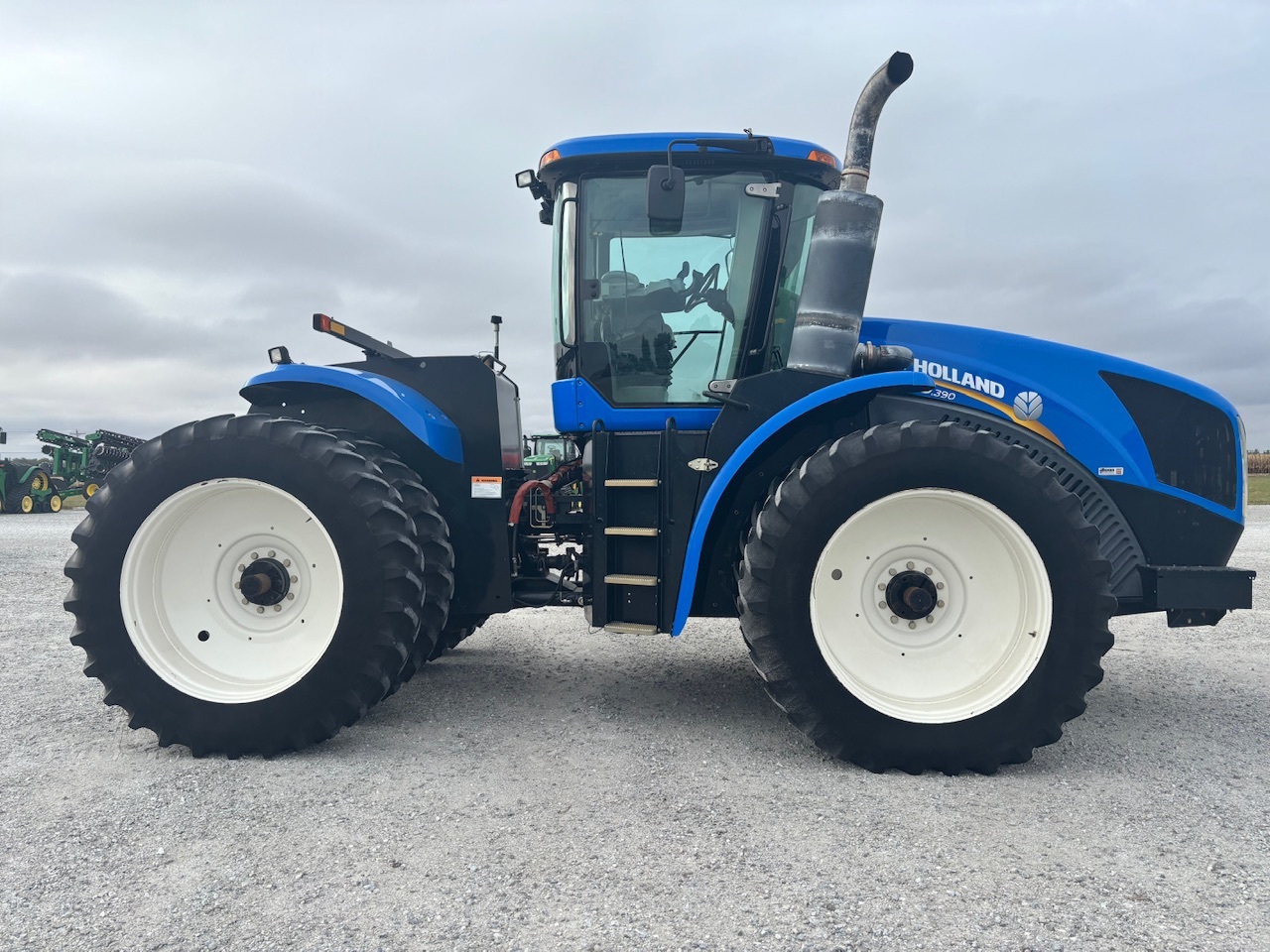 2014 New Holland T9.390 Tractor