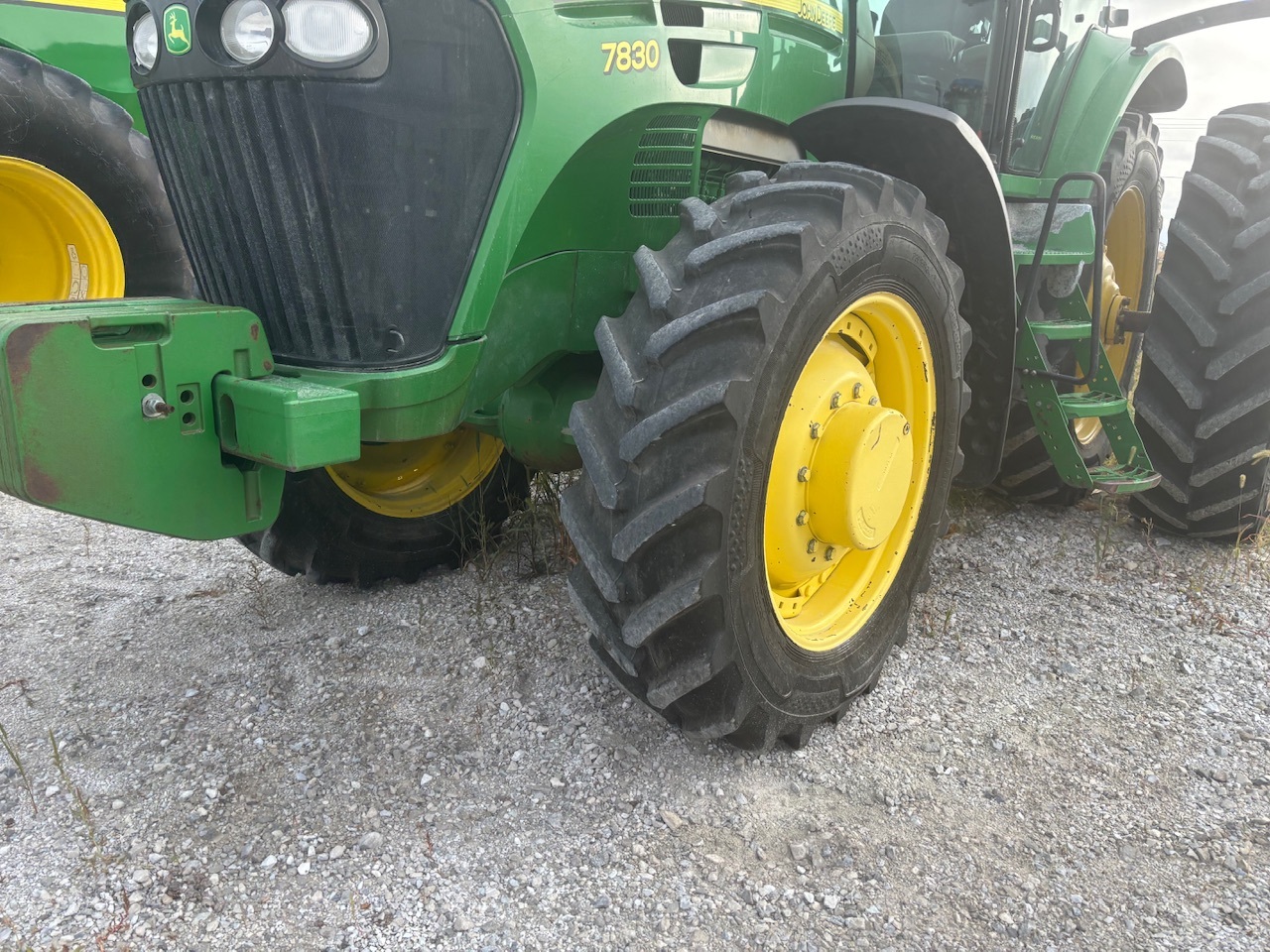 2009 John Deere 7830 Tractor