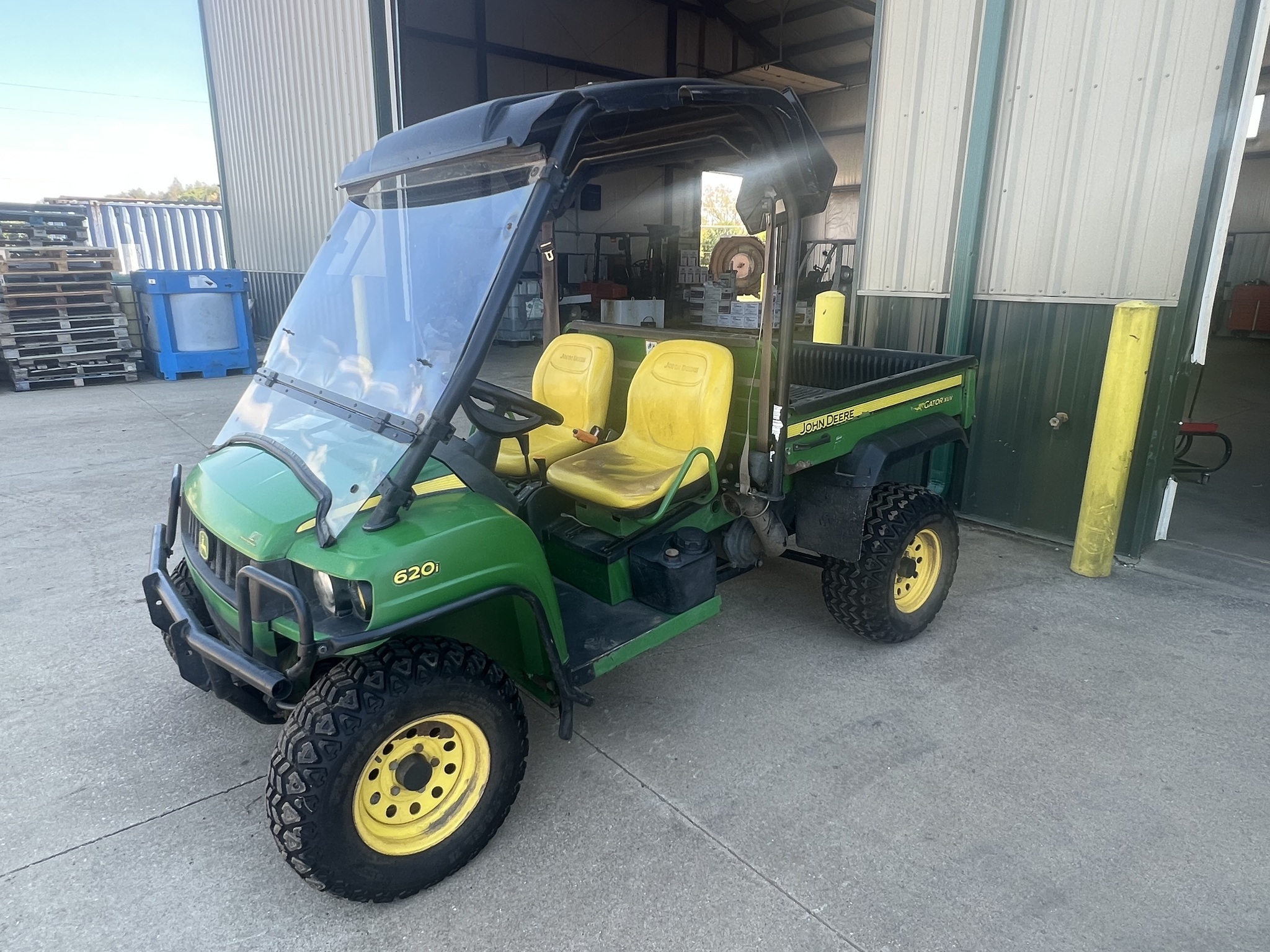 2007 John Deere Gator XUV 620I ATVs and Utility Vehicle