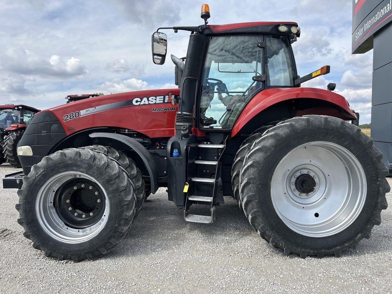 2016 Case IH Magnum 280 Tractor