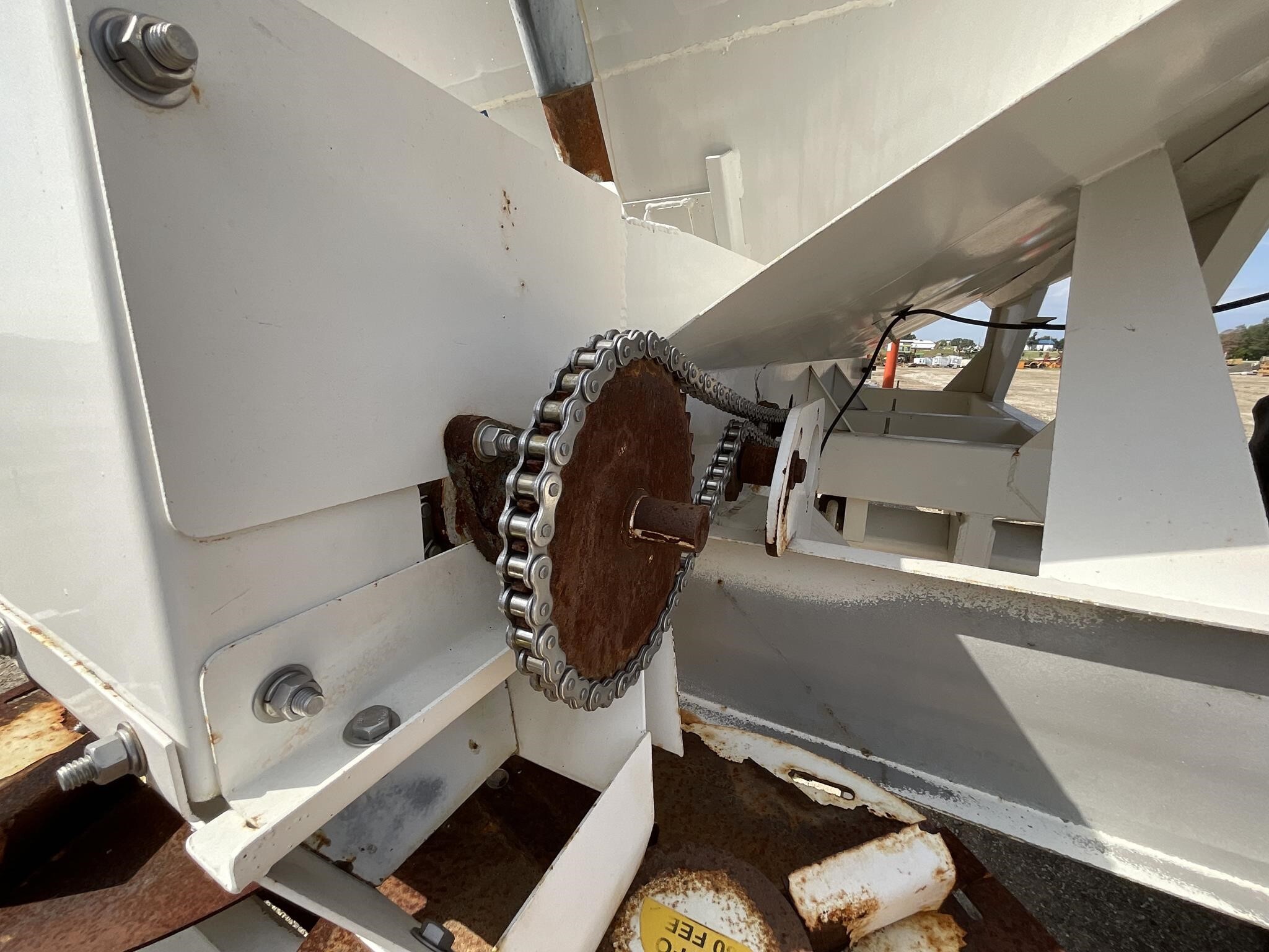 2018 Dalton Ag Products Mobility 800 Pull-Type Fertilizer Spreader