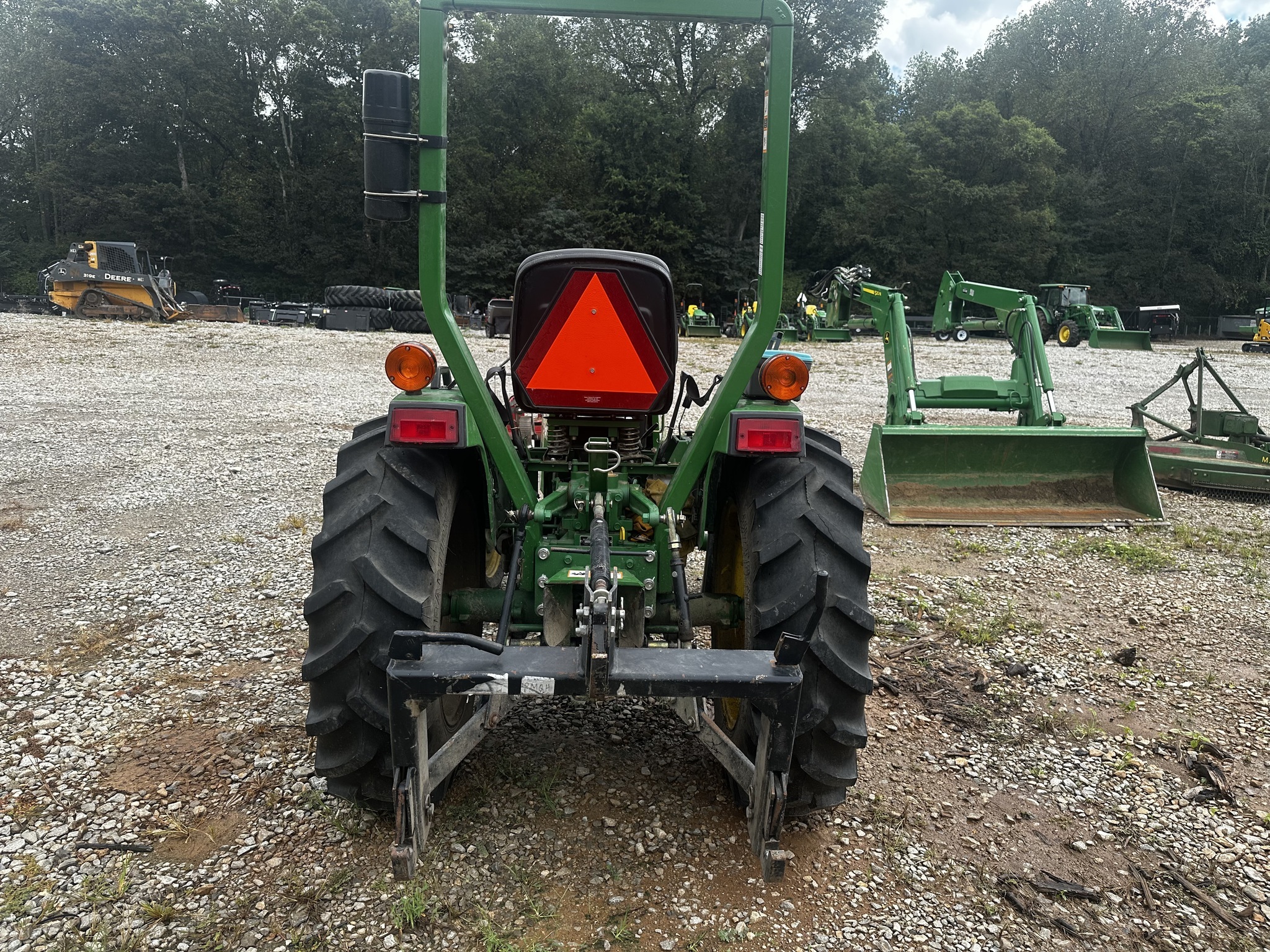 2009 John Deere 3005 Tractor