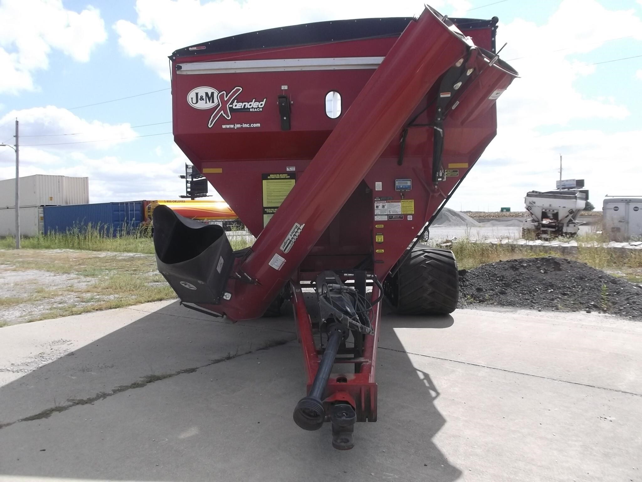 2019 J&M 1312-20T Grain Cart
