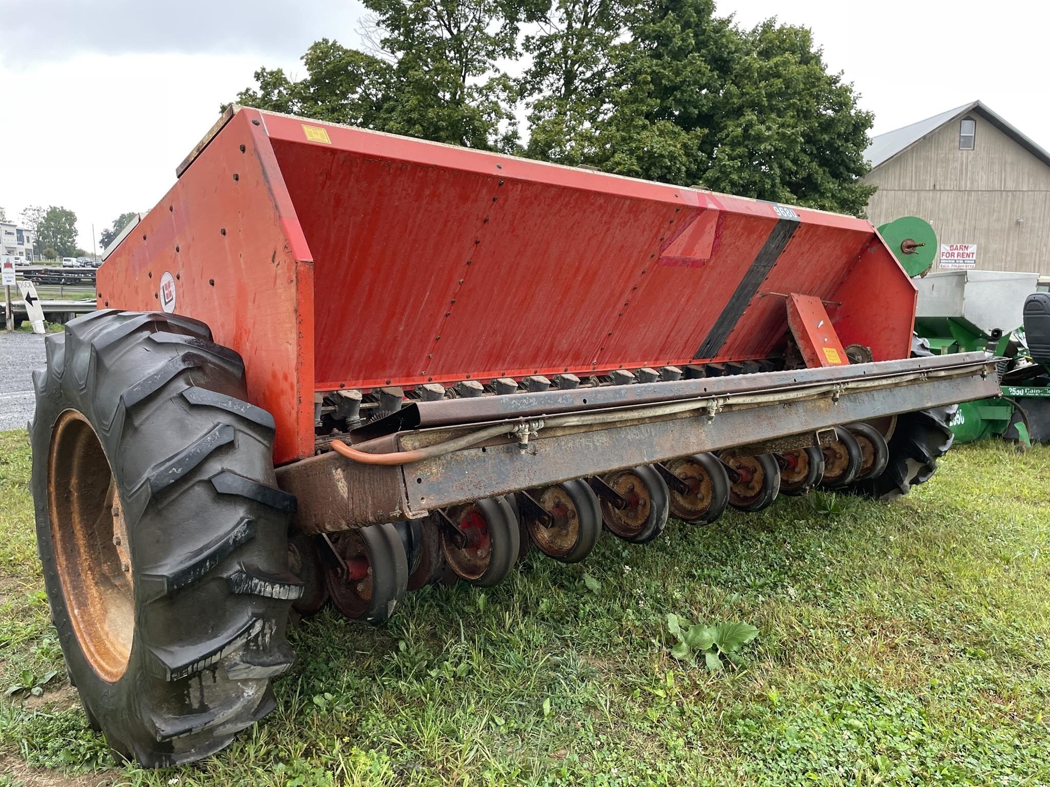  Lilliston 9680 Drill