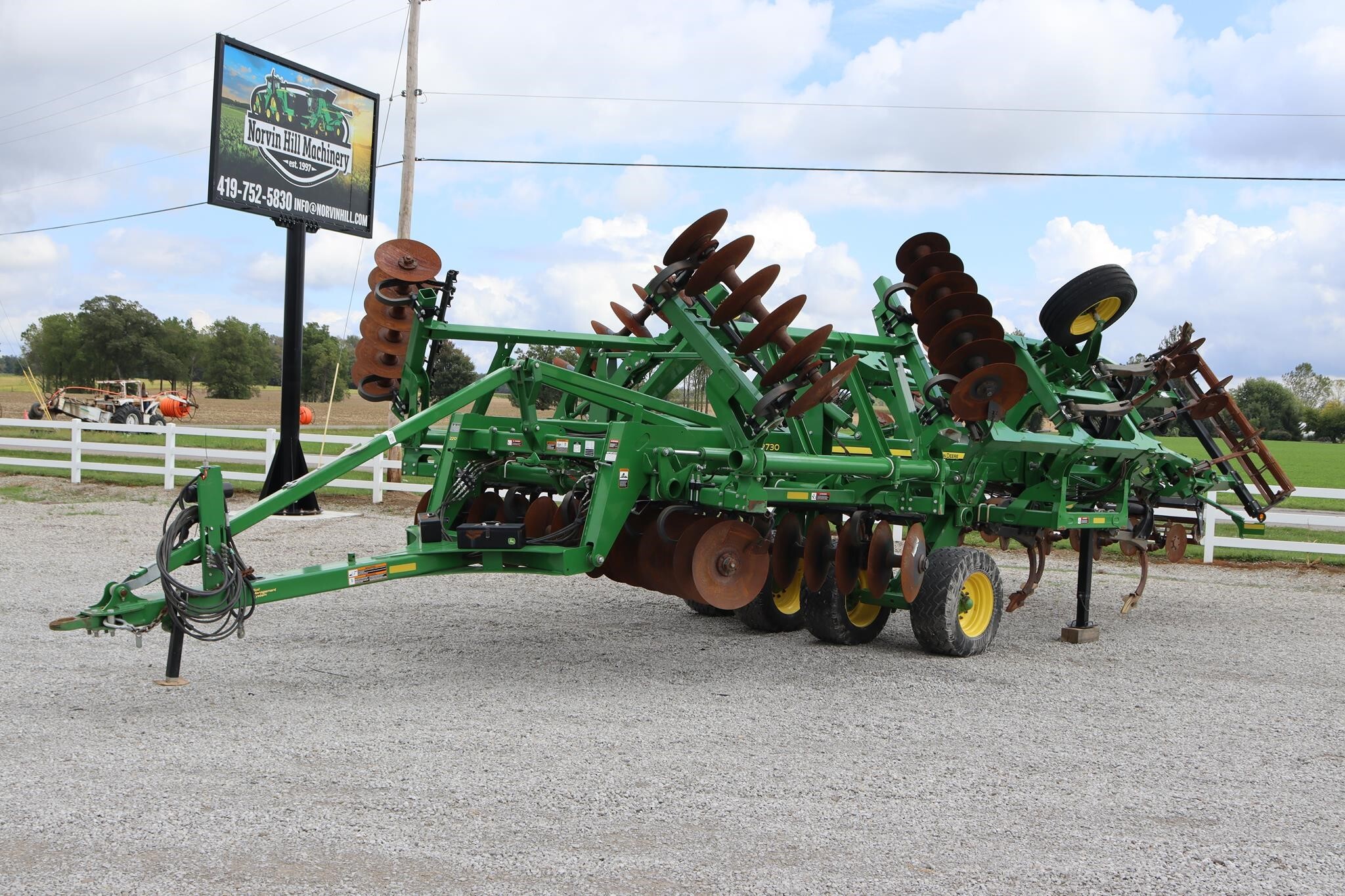 2020 John Deere 2730 Disk Chisel