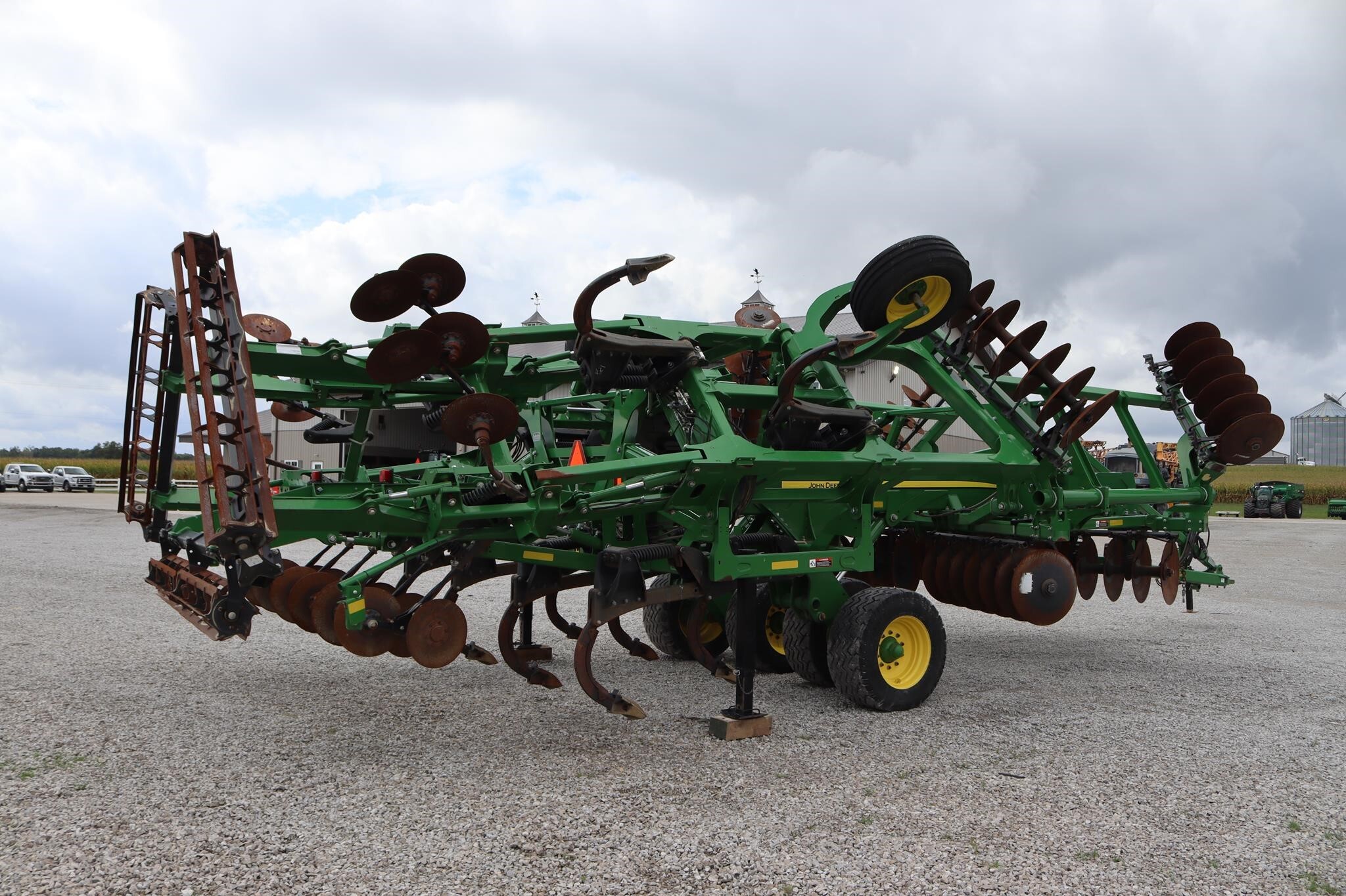 2020 John Deere 2730 Disk Chisel