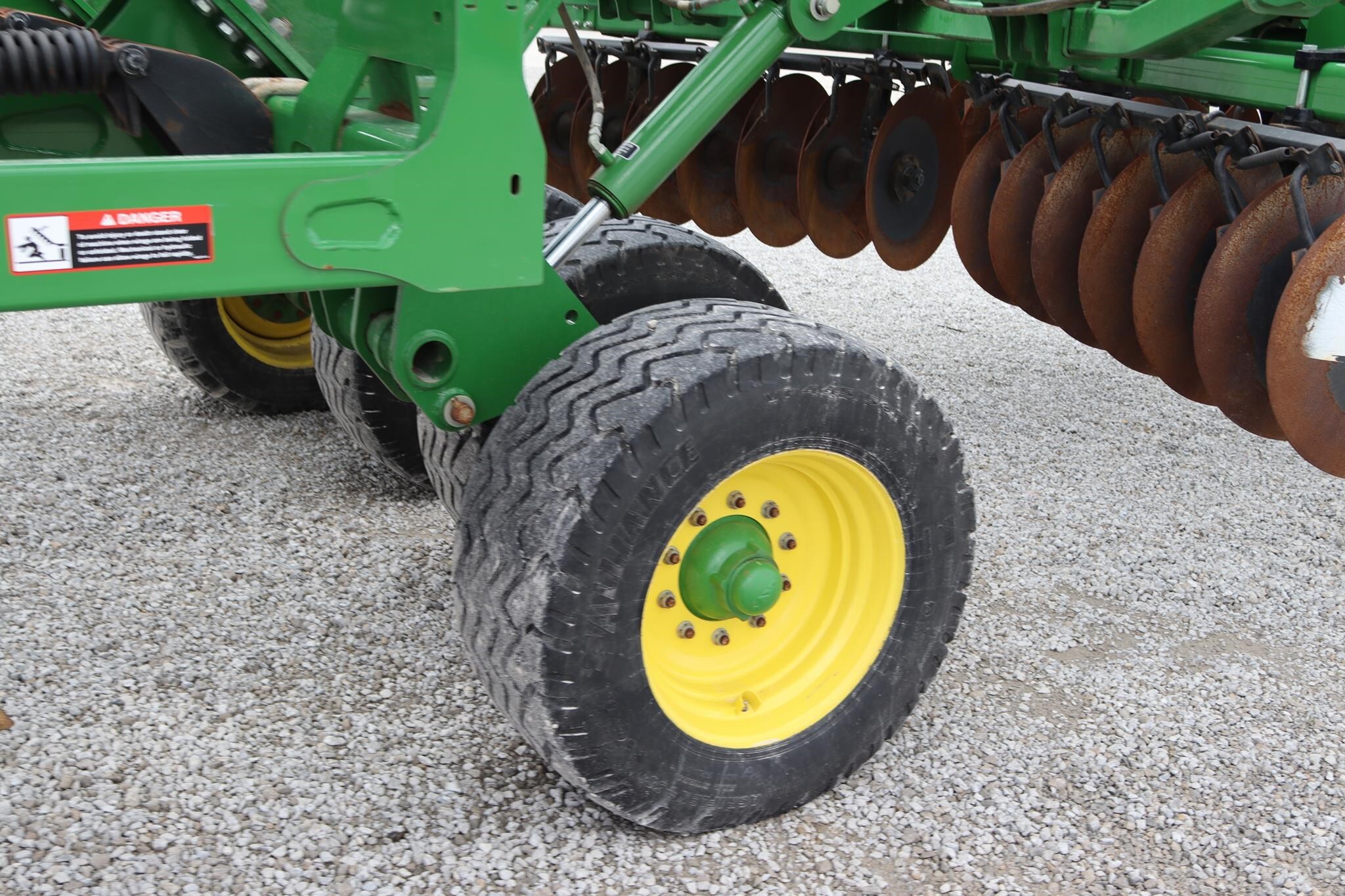 2020 John Deere 2730 Disk Chisel