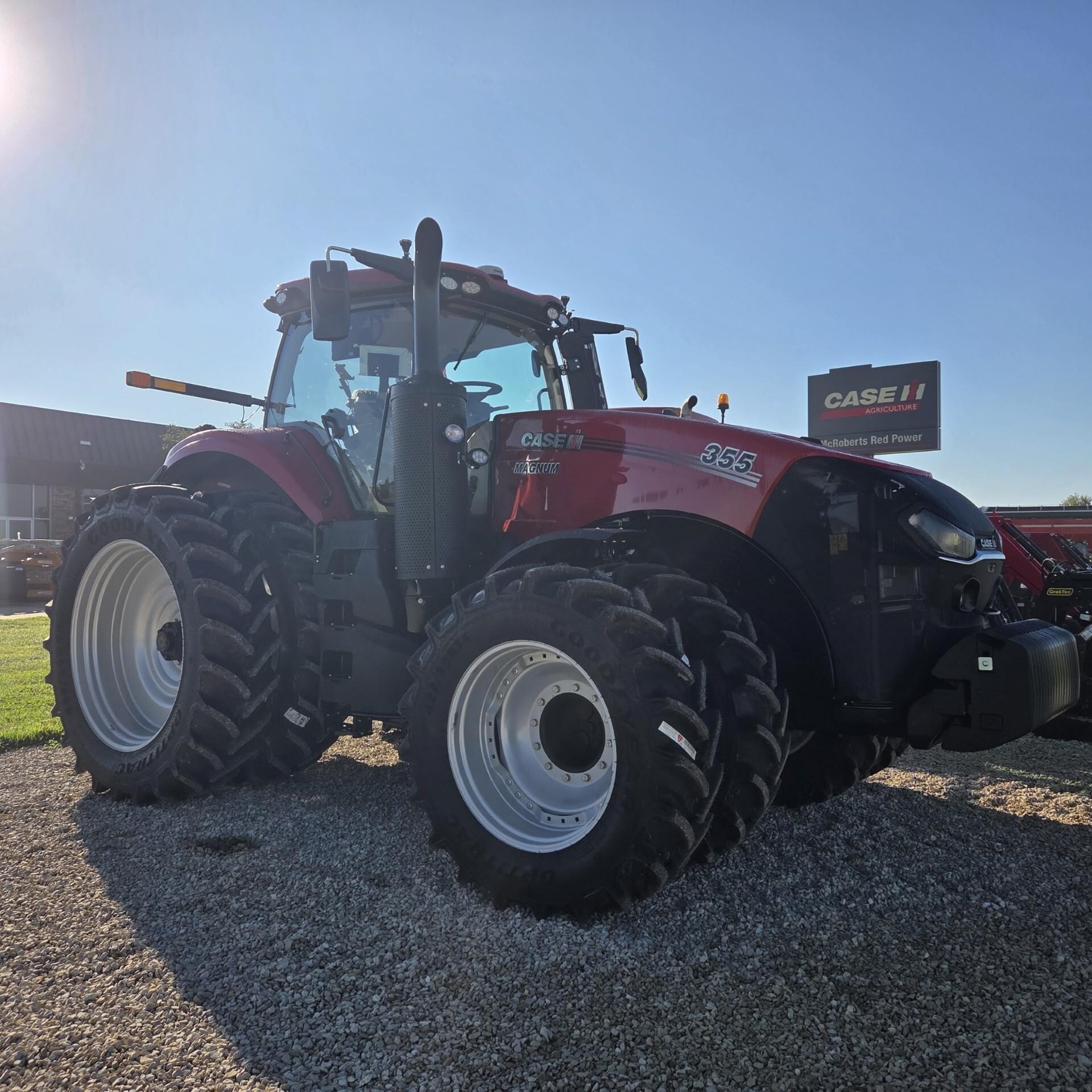 2025 Case IH MAGNUM 355 Tractor