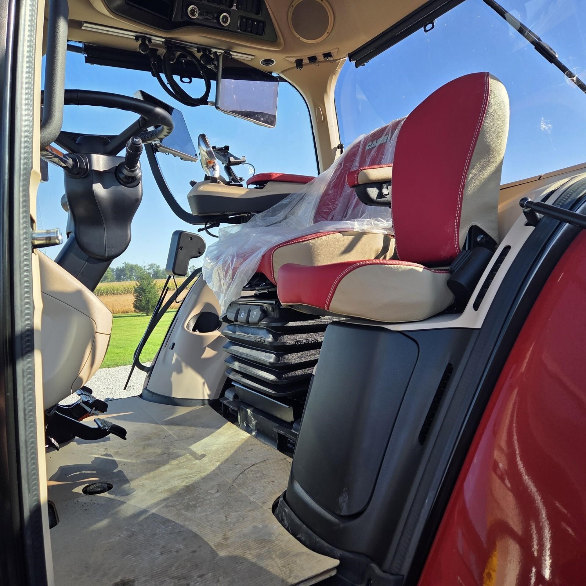 2025 Case IH MAGNUM 355 Tractor