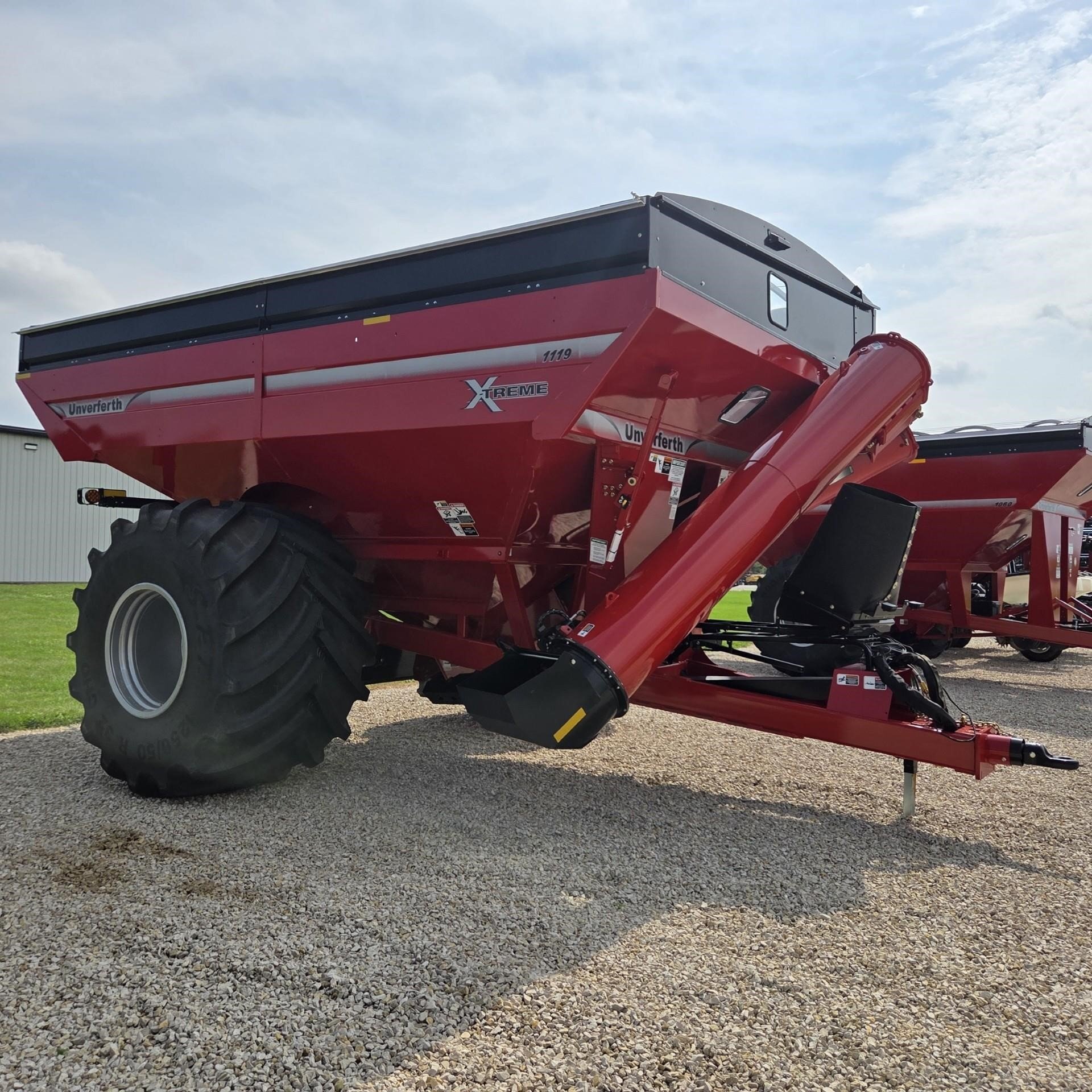 2025 Unverferth 1119 Grain Cart